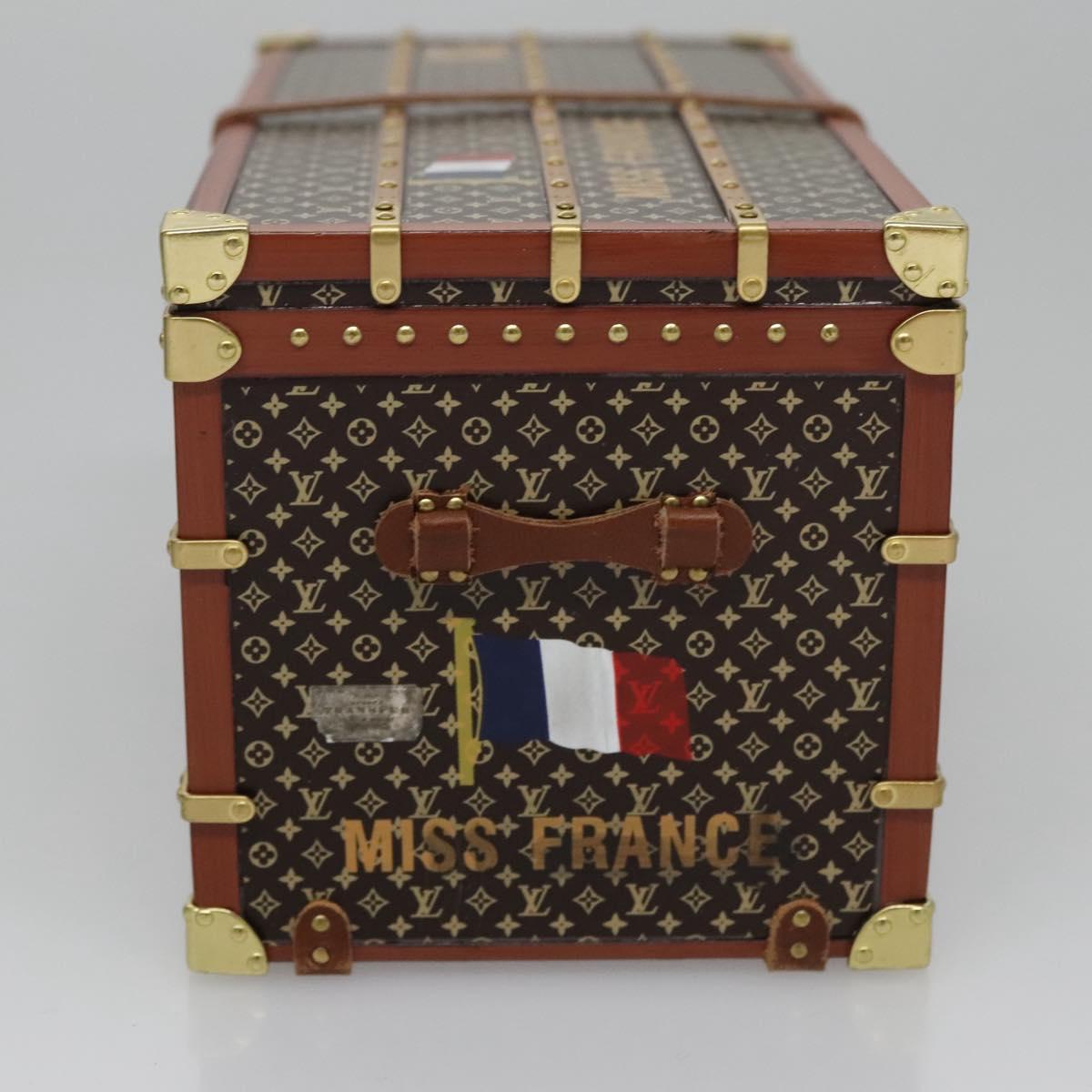 LOUIS VUITTON Miss France Paper Weight Brown M99408 LV 114266