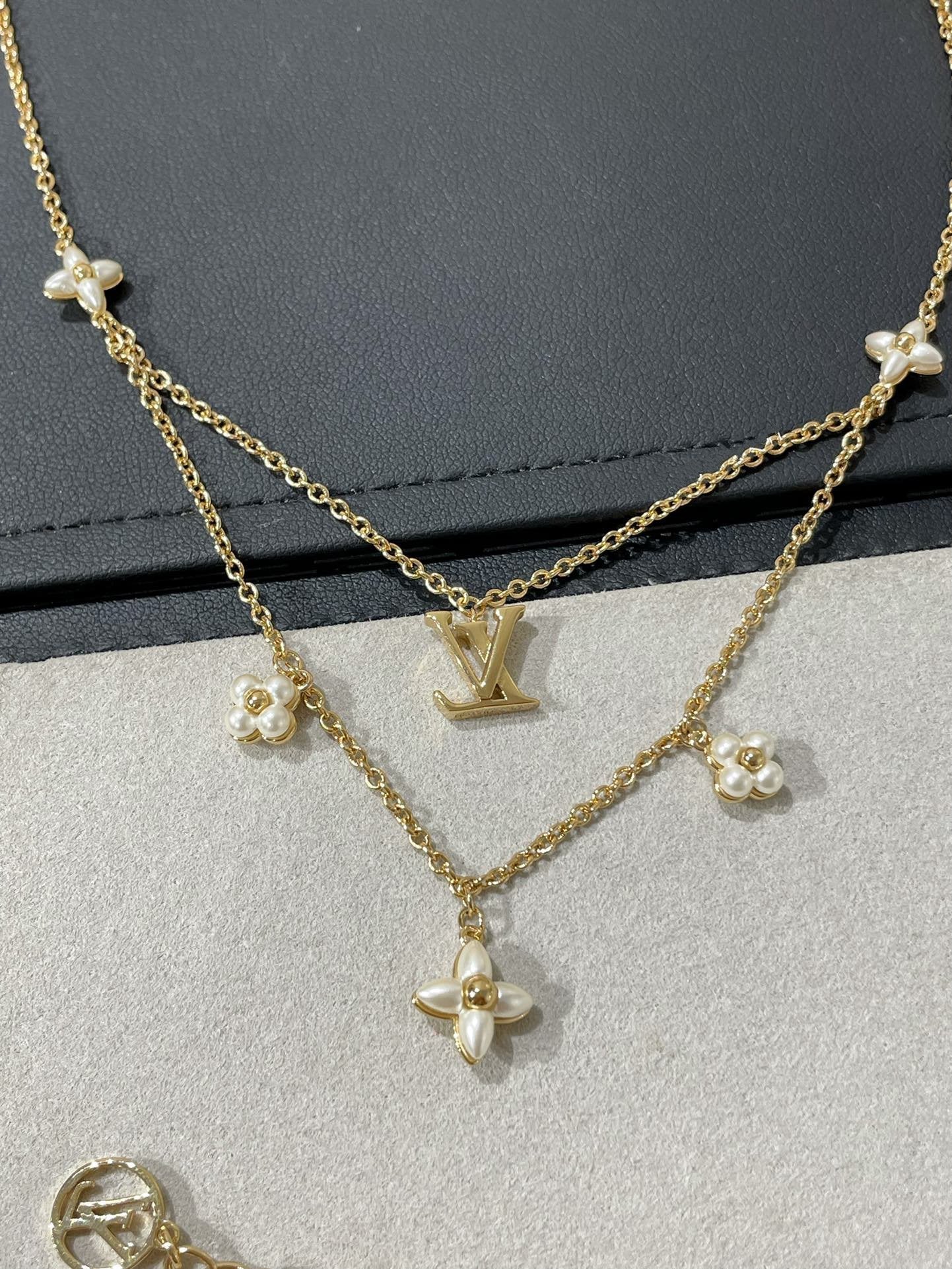 Louis Vuitton FLOWERGRAM PINK GOLD MOP DOUBLE ROW NECKLACE