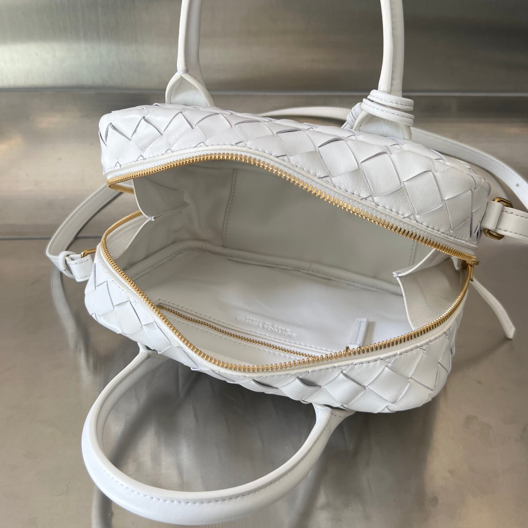 Bottega Veneta BV GETAWAY SMALL 23CM WHITE LAMBSKIN