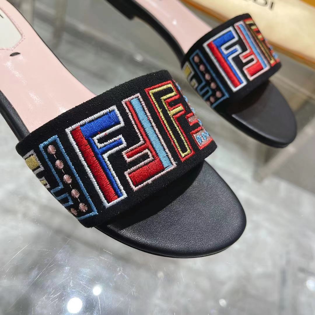 FENDI FF Multicolor Logo Slide Pink Black Leather