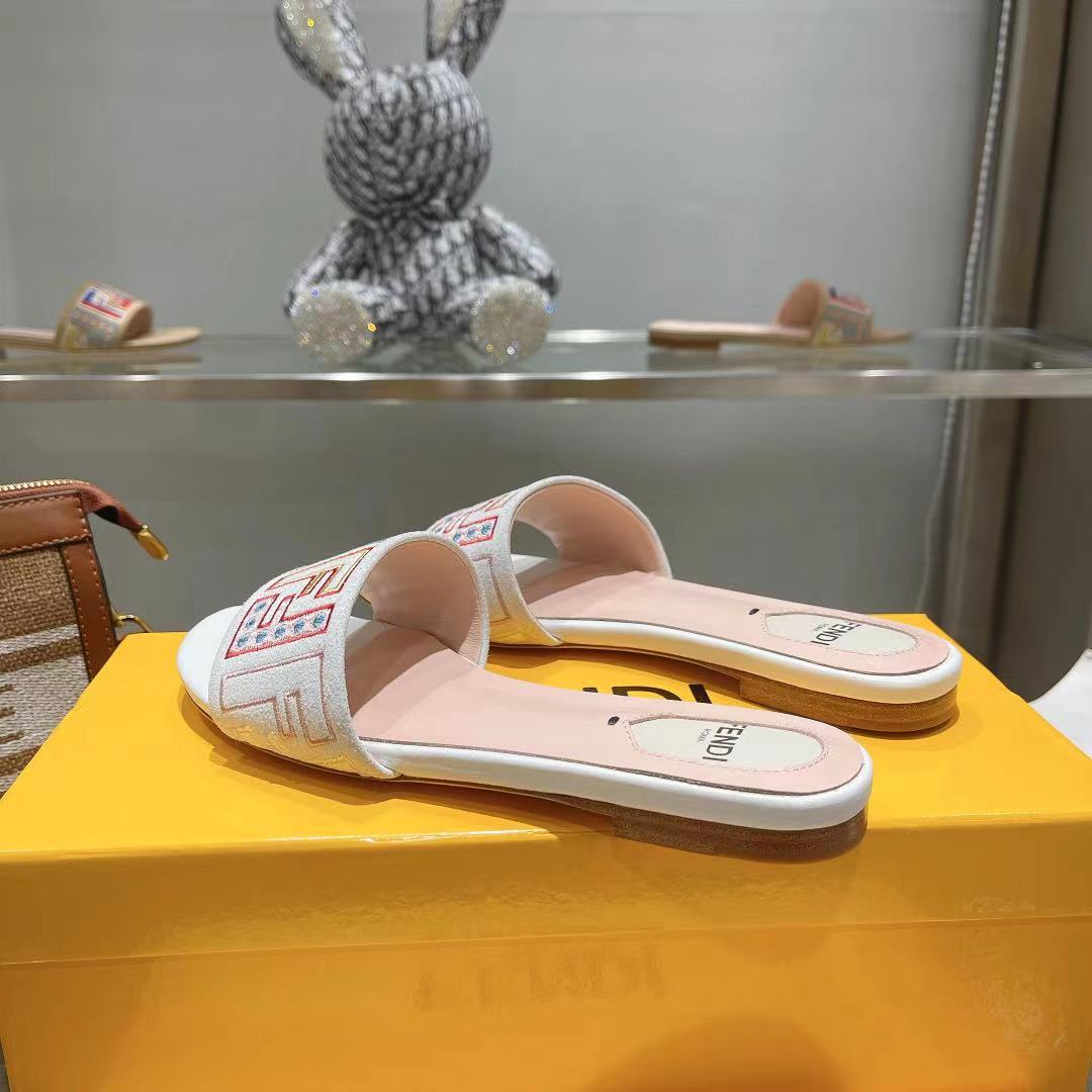 FENDI FF Multicolor Logo Slide Pink White Leather