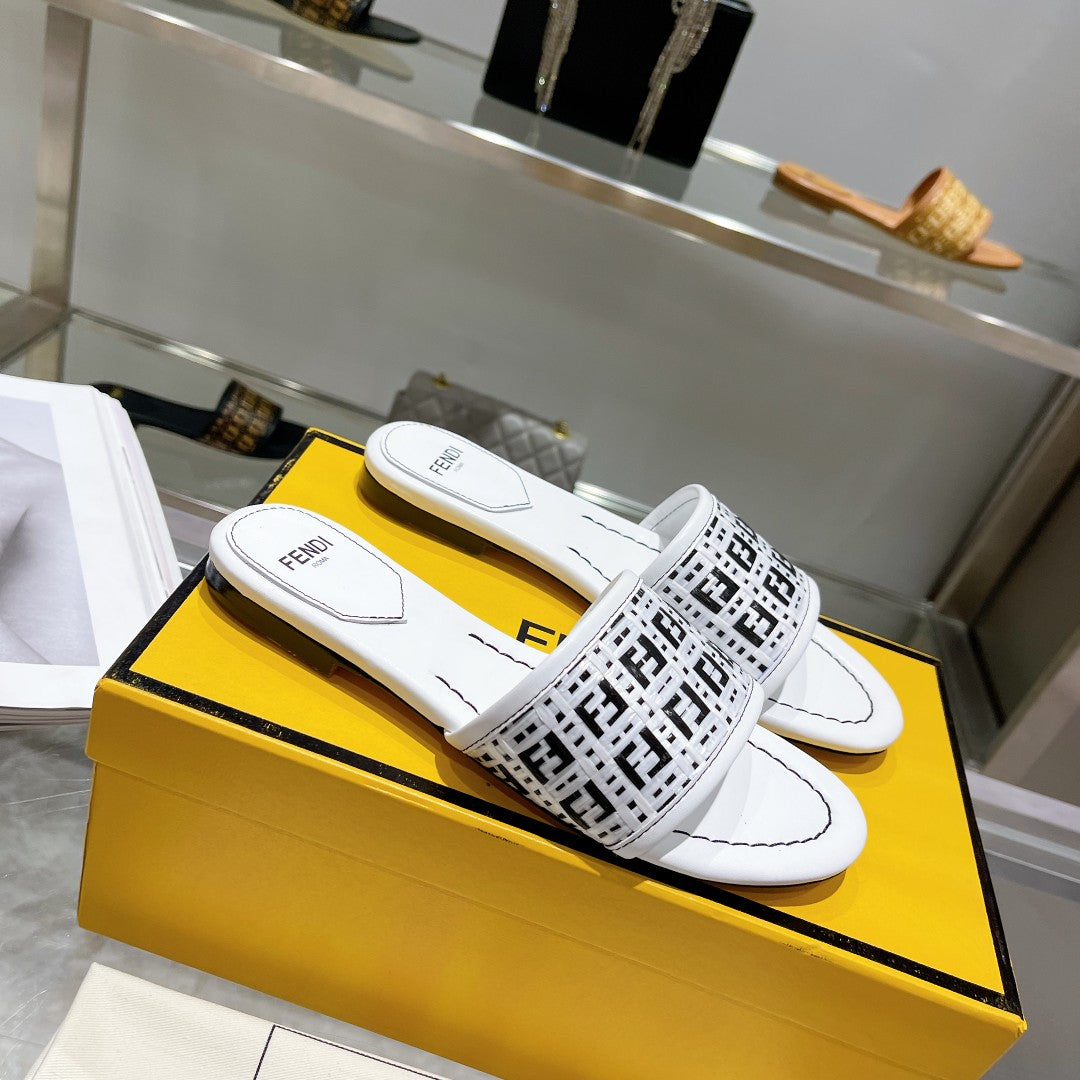 FENDI FF Women Raffia Sandal White