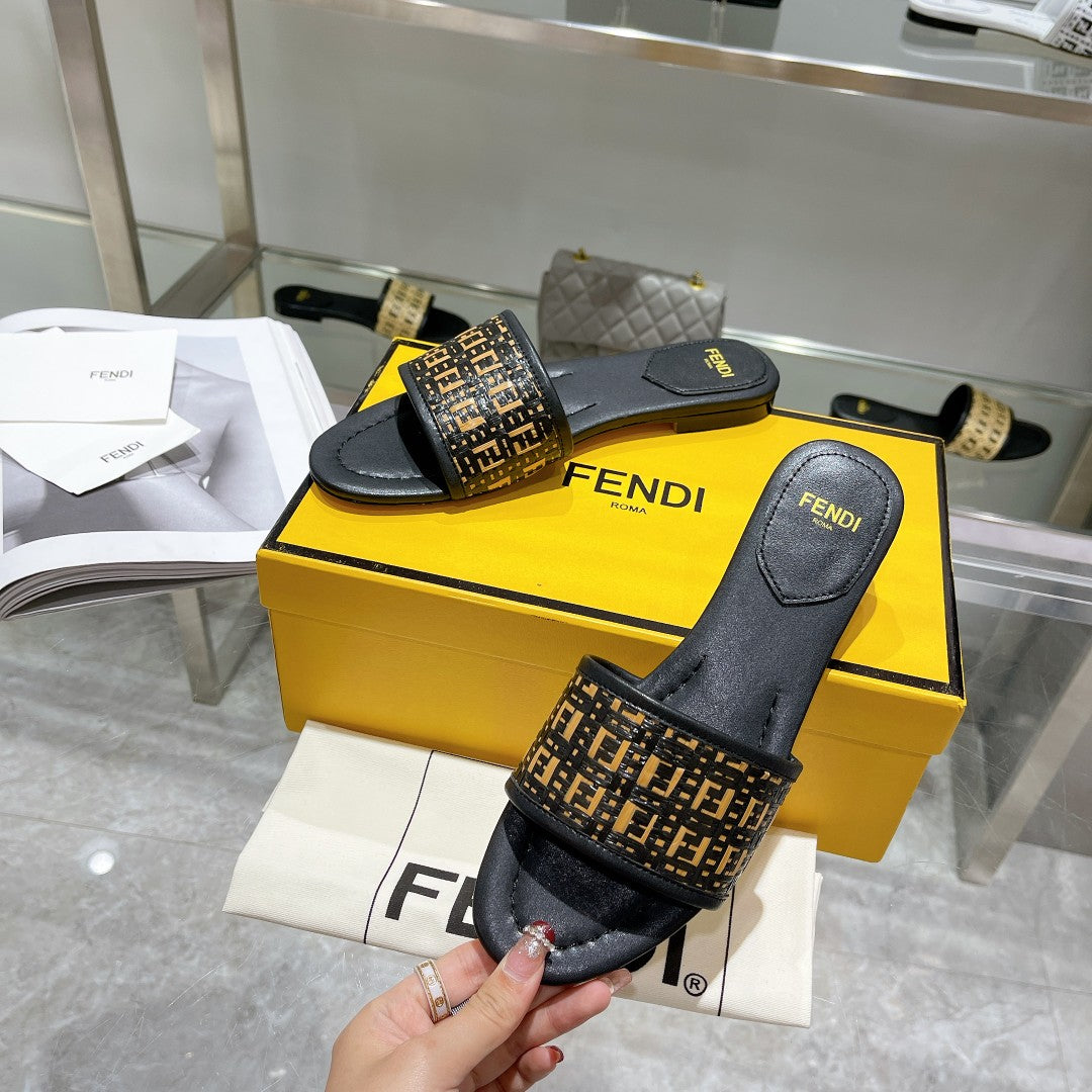 FENDI FF Women Raffia Black Sandal