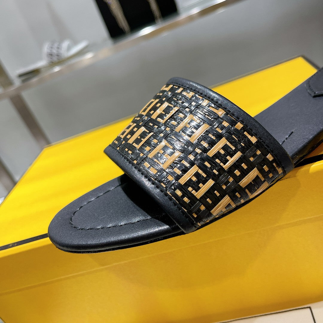 FENDI FF Women Raffia Black Sandal