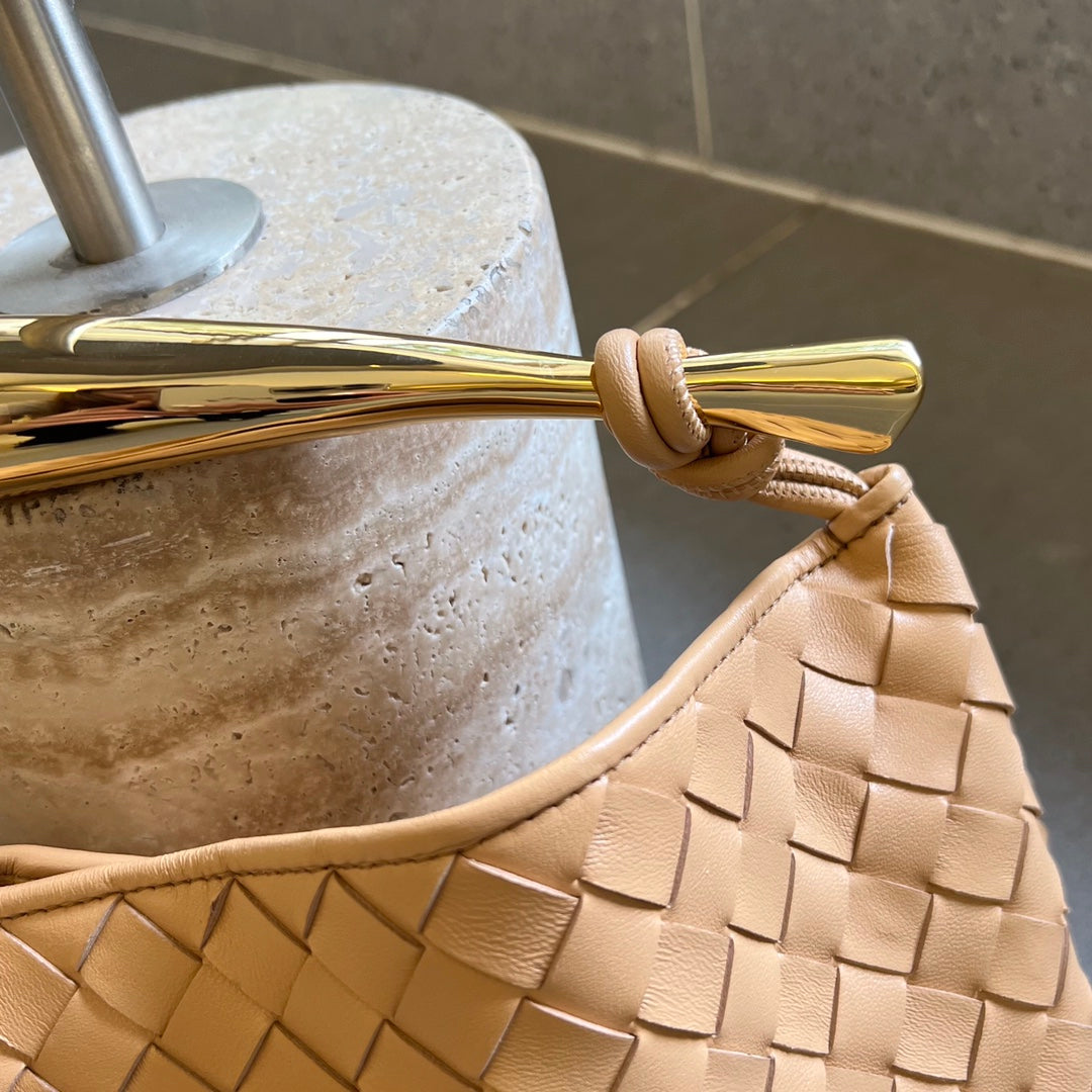 Bottega Veneta SARDINE 33 WITH CHAIN IN DARK CREAM LAMBSKIN