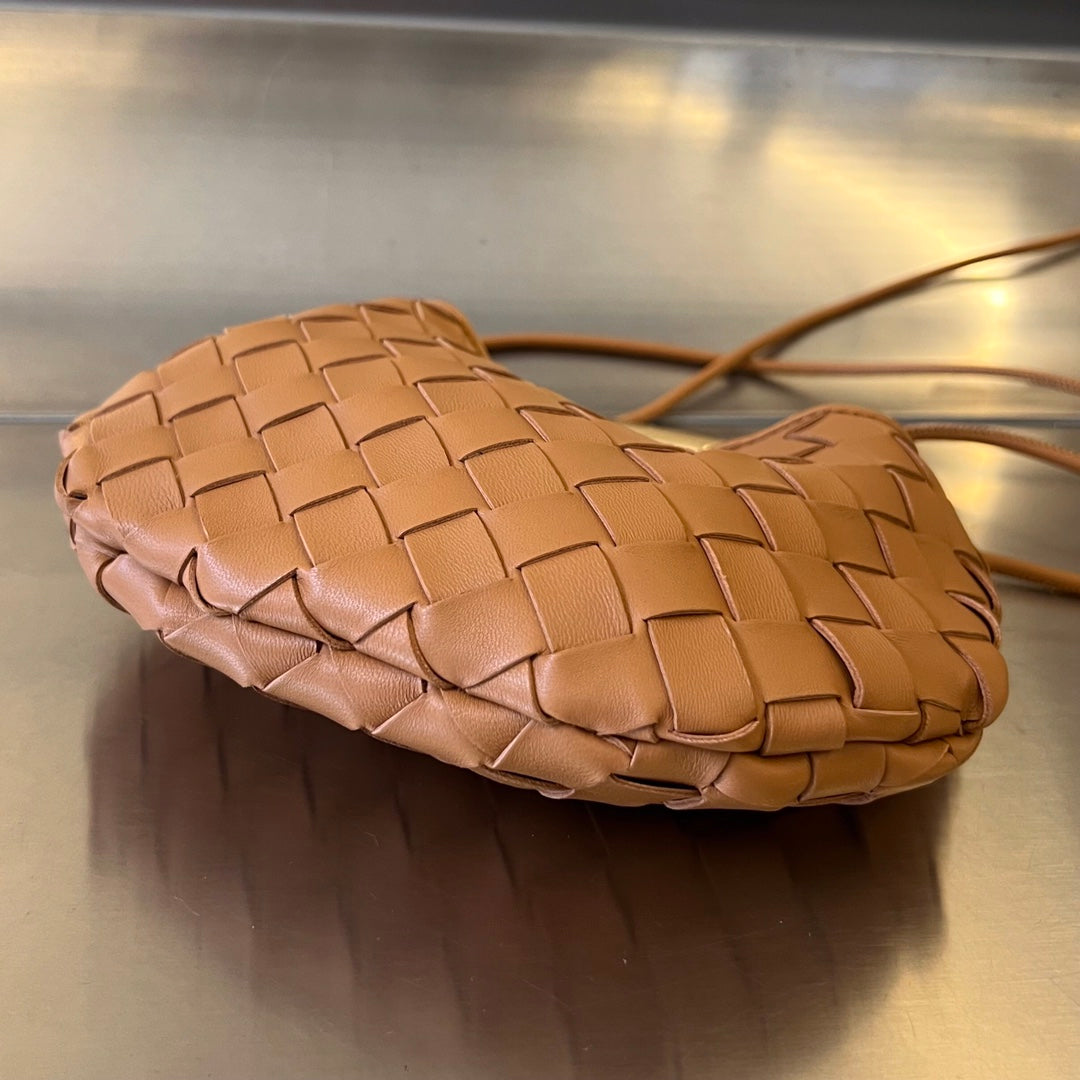 Bottega Veneta SARDINE 20 WITH CHAIN IN TAWNY BROWN LAMBSKIN