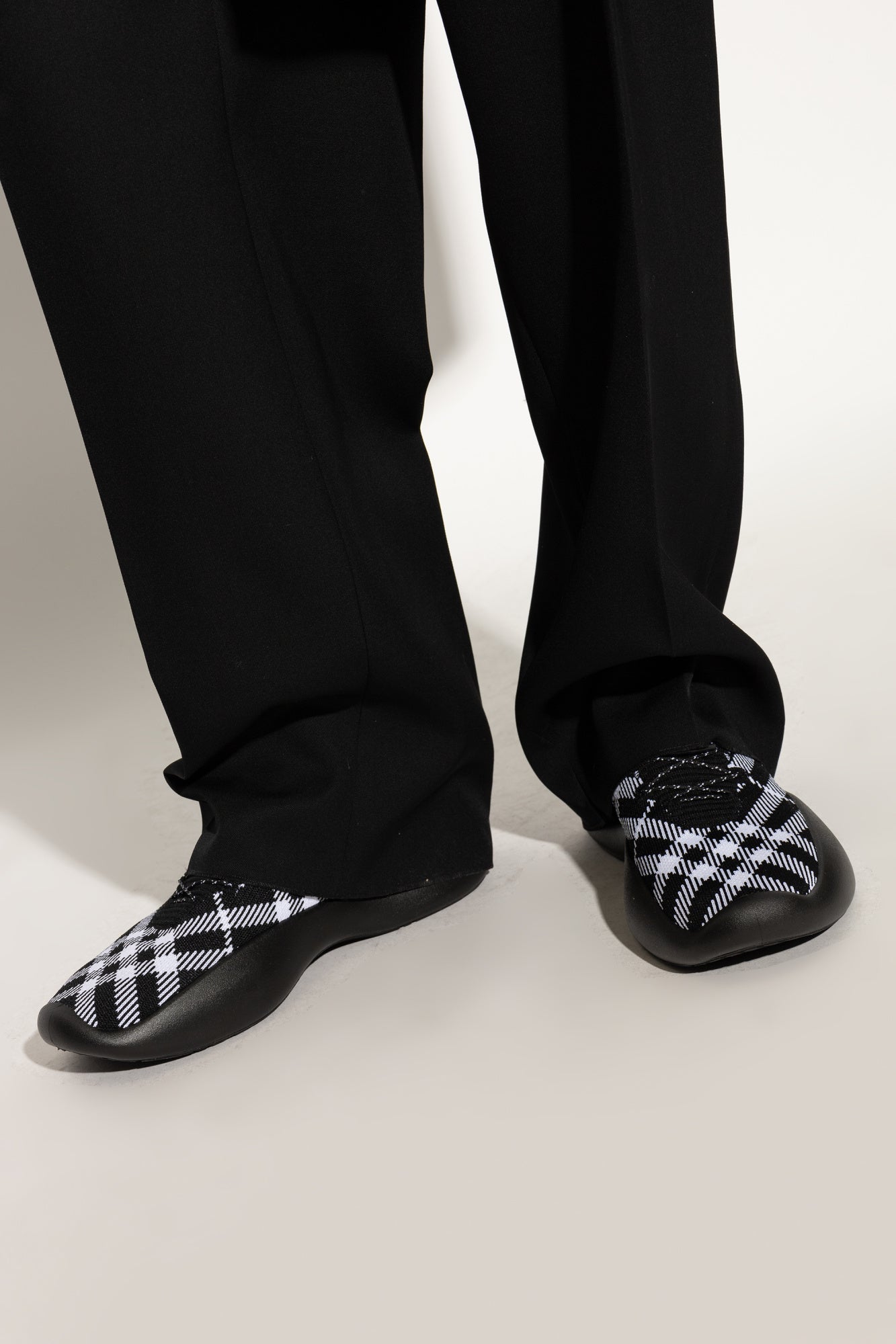 Burberry Sneakers Neptune in BLACK - 45