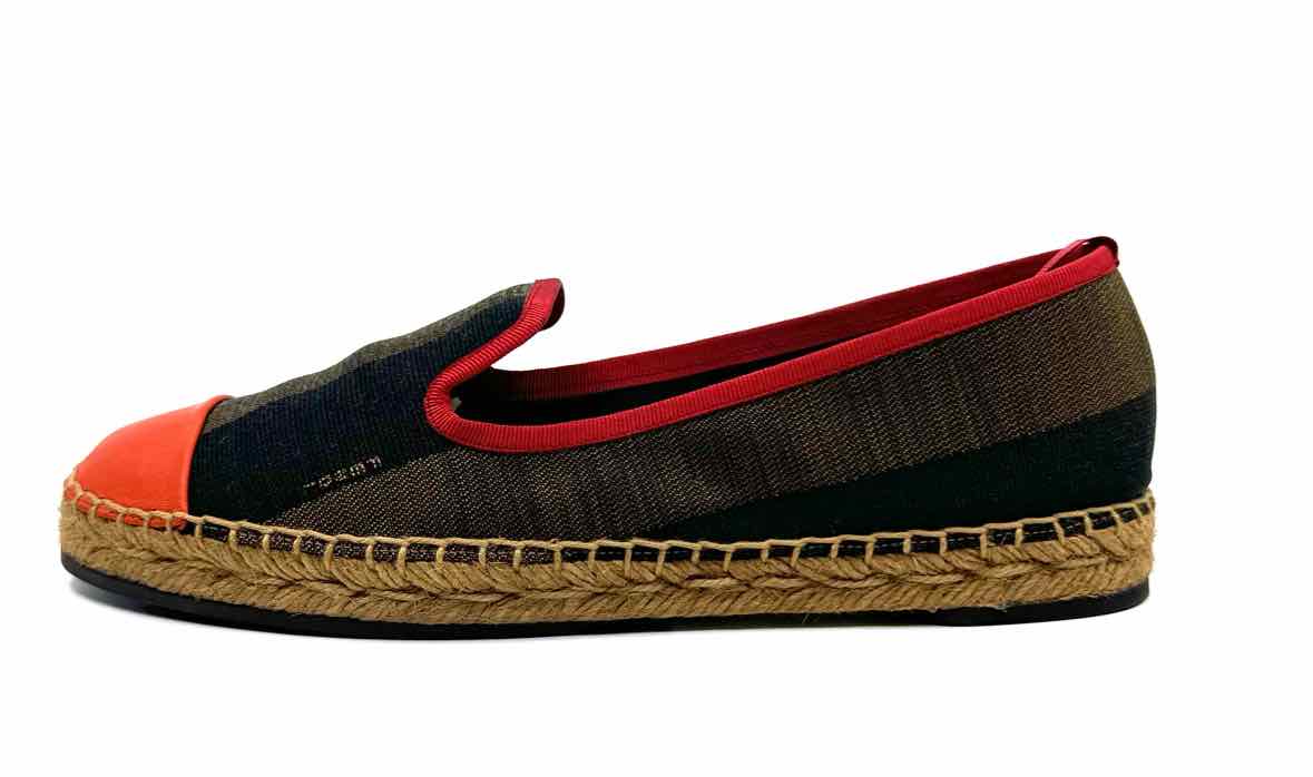 FENDI Flats | Size 7