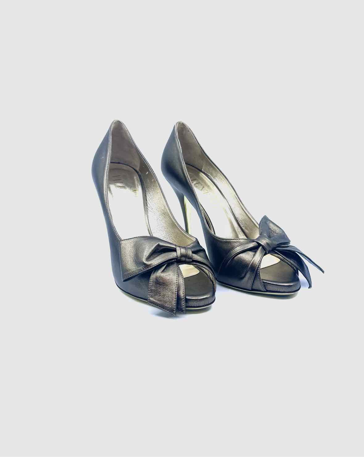 VALENTINO Size 6.5 Gunmetal Leather Solid Pumps