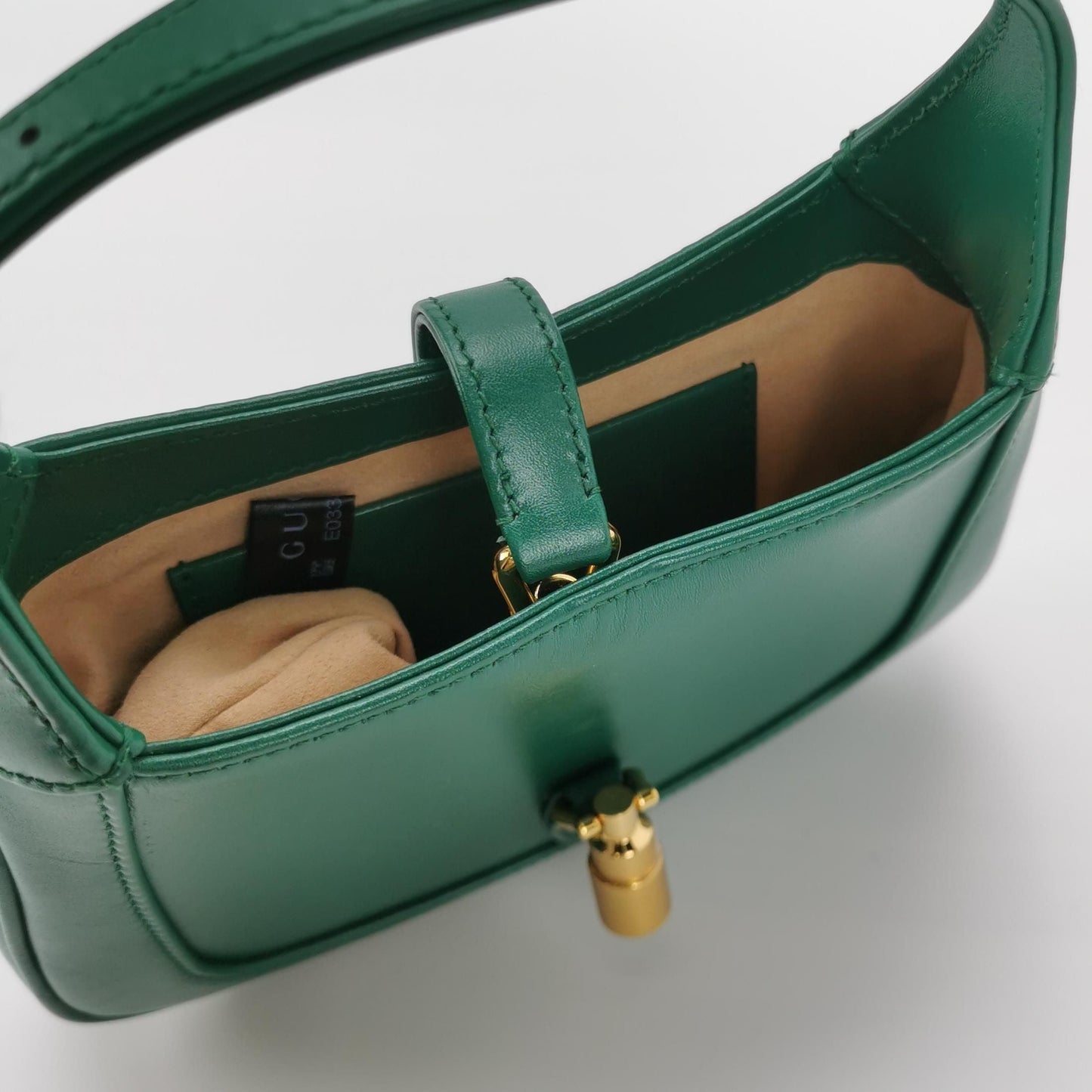 Preloved Gucci Jackie 1961 Mini Leather Solid Lock Crossbody Shoulder Bag 250606781225580