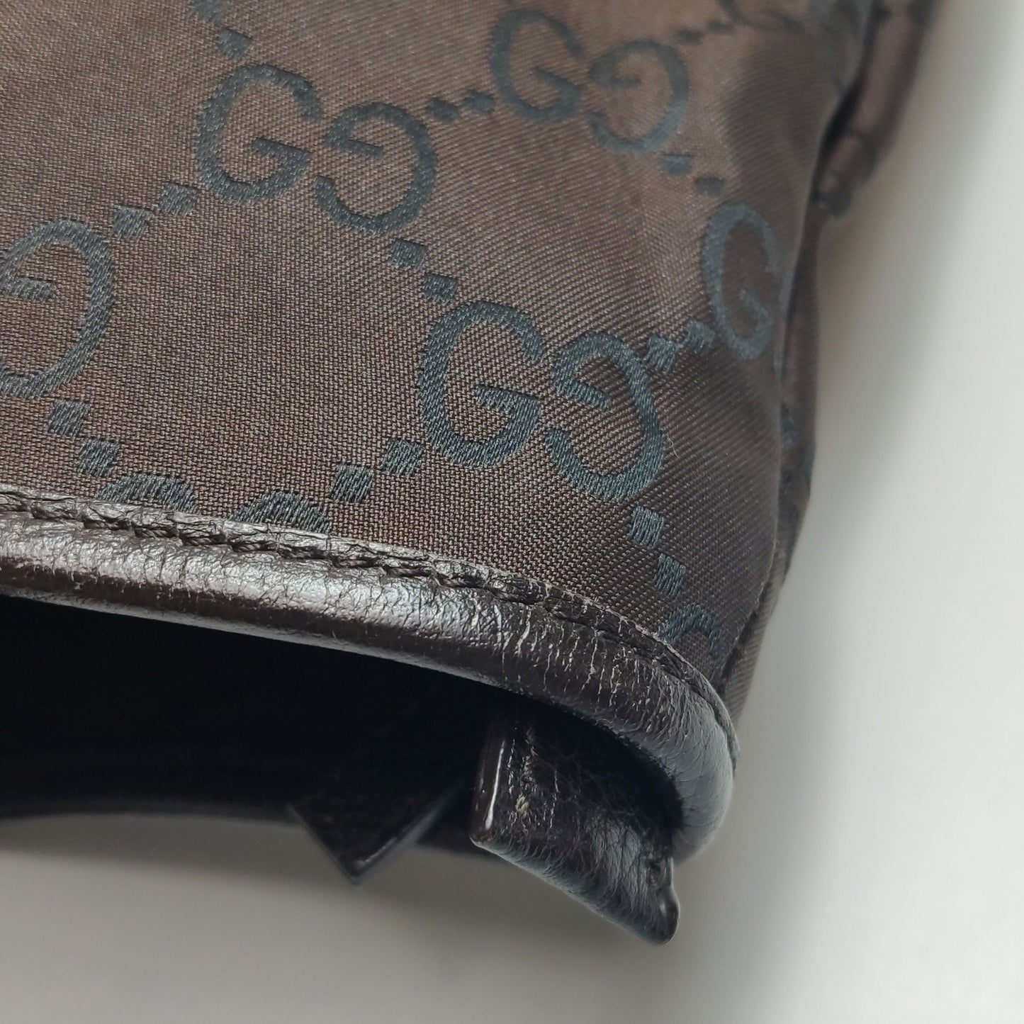 Preloved Gucci Leather and Nylon GG Canvas Zip Pocket Shoulder Bag 250603781220187