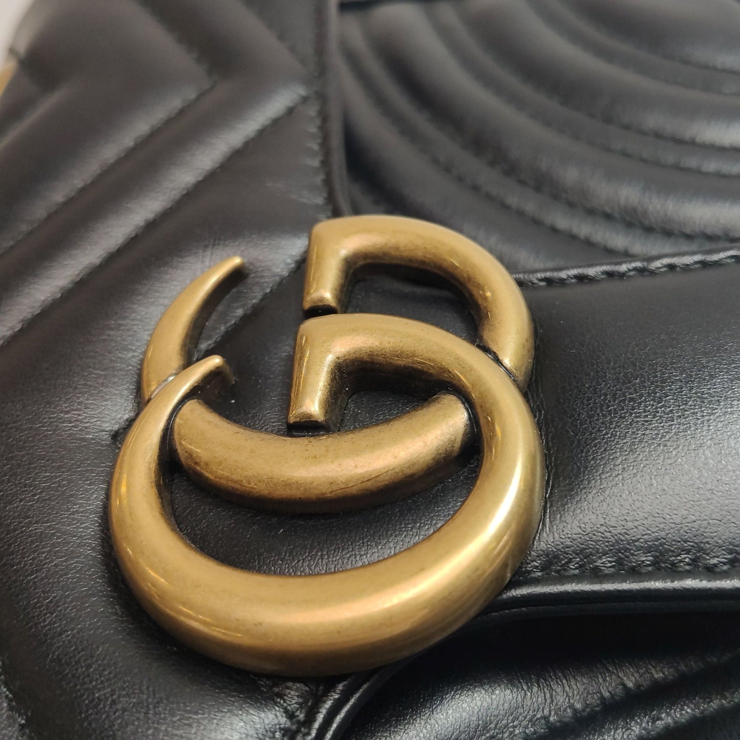Preloved Gucci GG Marmont Mini Leather V-Stitch Double G Logo Flap Shoulder Bag 250604781222427