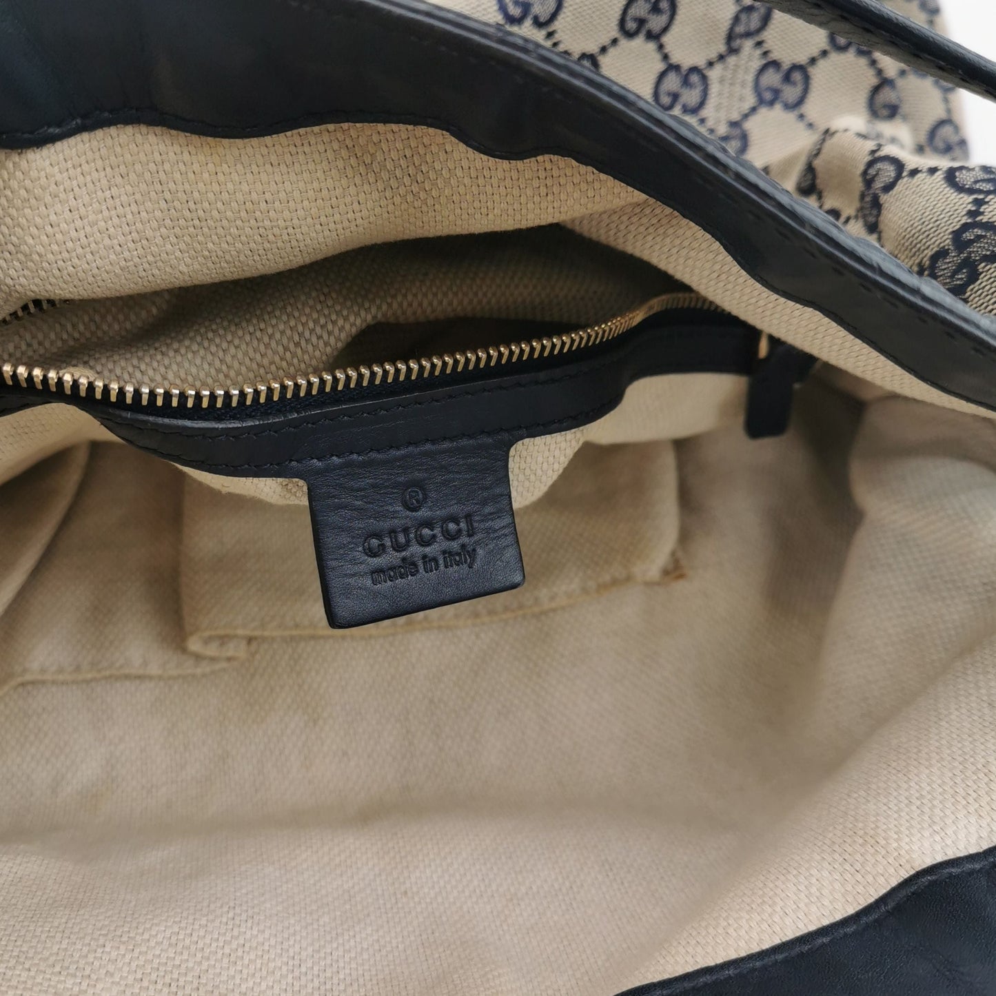 Preloved Gucci GG Canvas Shoulder Bag 250524781205764