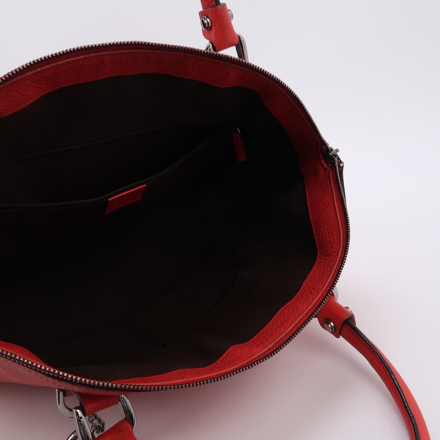 Preloved Gucci Leather Solid GG Decor Zip Crossbody Shoulder Bag 250116781028231