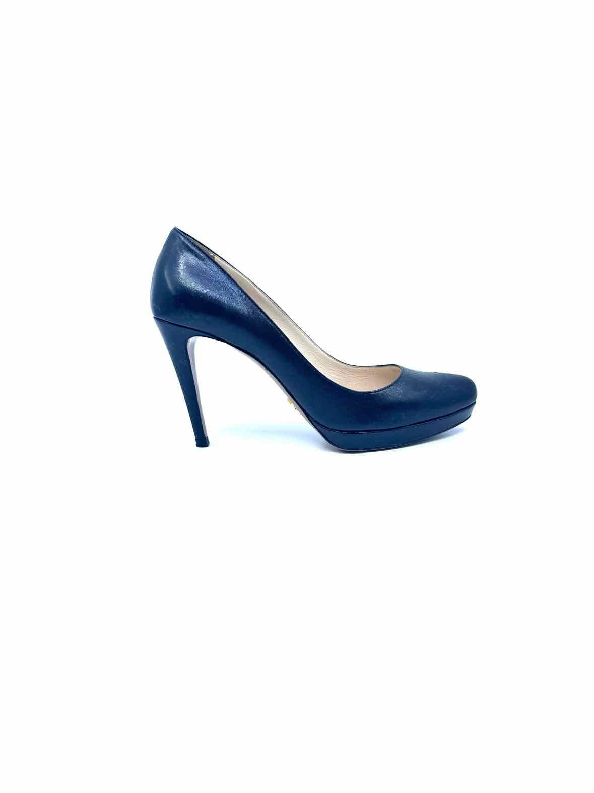 PRADA Size 6.5 Black Leather Pumps