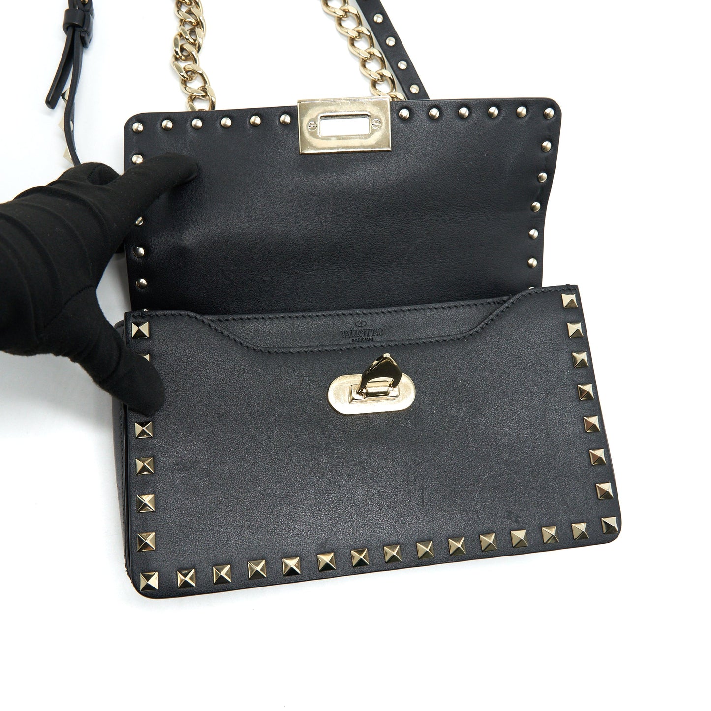 VALENTINO SMALL ROCKSTUD CROSSBODY BAG WITH CHAIN IN BLACK