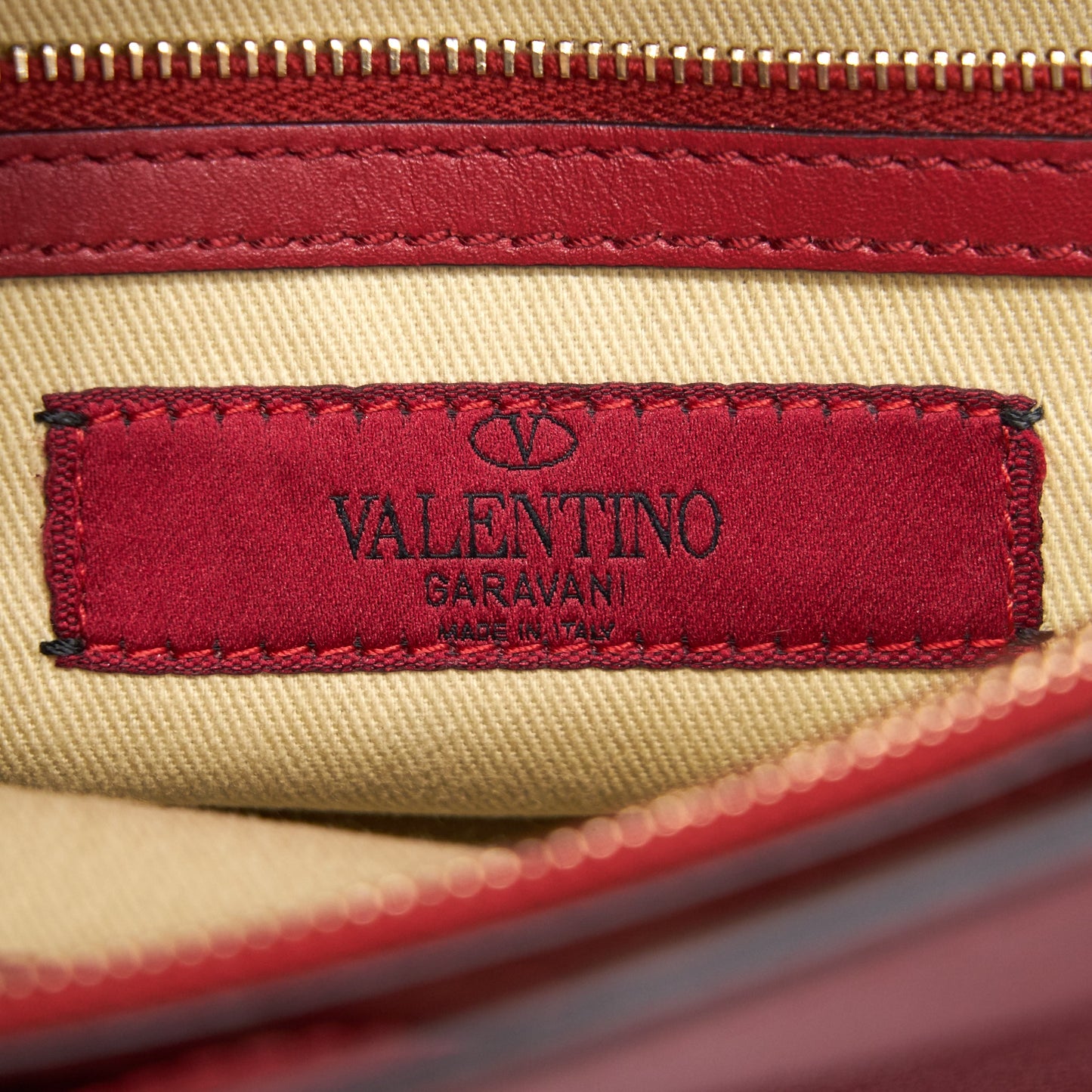 VALENTINO ROCKSTUD SINGLE HANDLE BAG RED