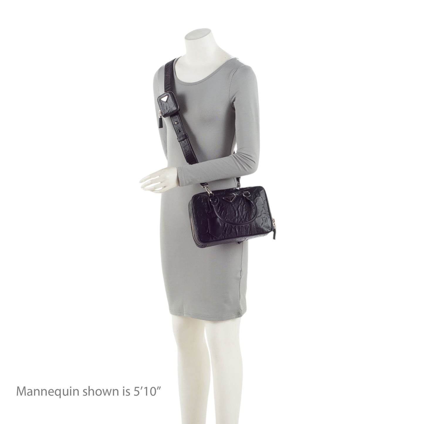 Prada Antique Nappa Leather Re-Edition 2001 Tote (SHF-vO99IY)