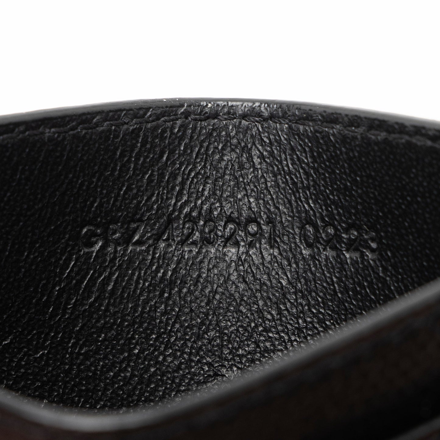 Saint Laurent Matelasse Grain de Poudre Monogram Card Case (SHF-eFddlG)