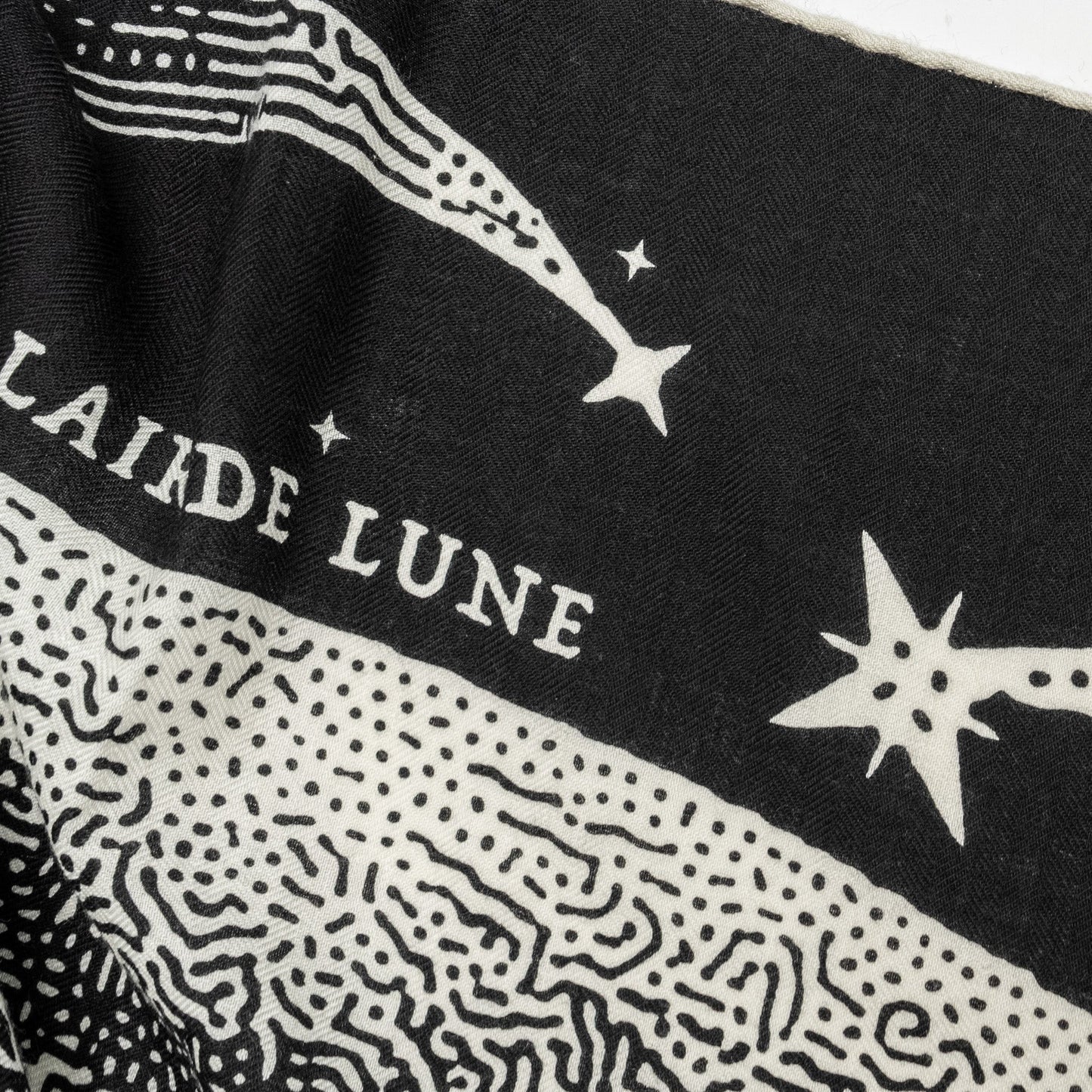 Hermes 140cm Clair De Lune Cashmere/Silk Black/Blanc