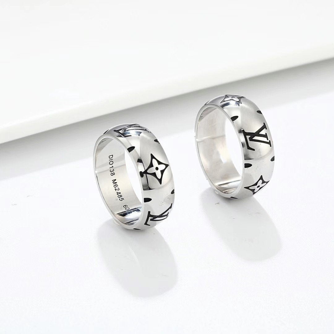 Louis Vuitton SILVER MONOGRAM RING