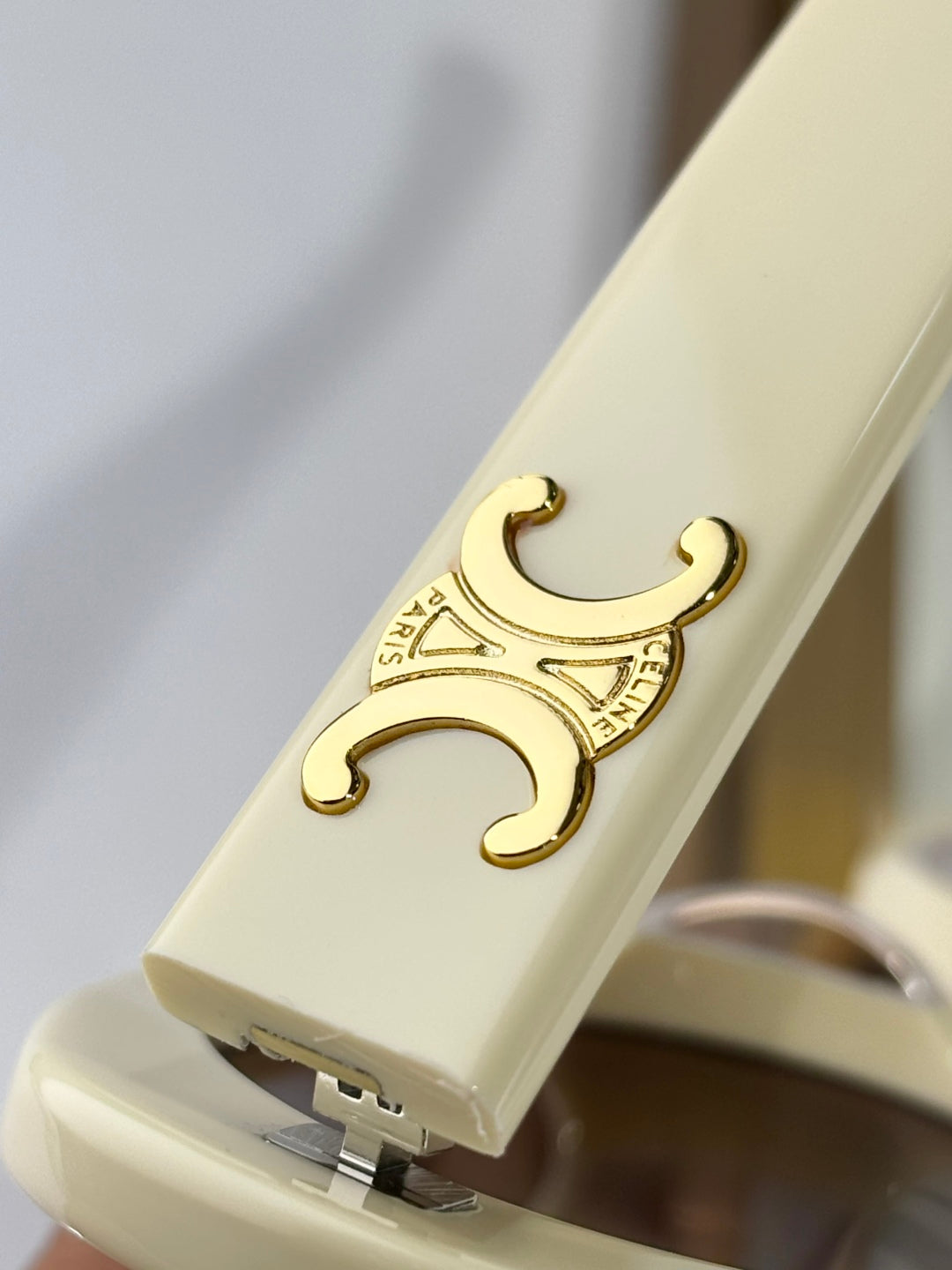 Celine TRIOMPHE SUNGLASSES 40194U IN IVORY ACETATE