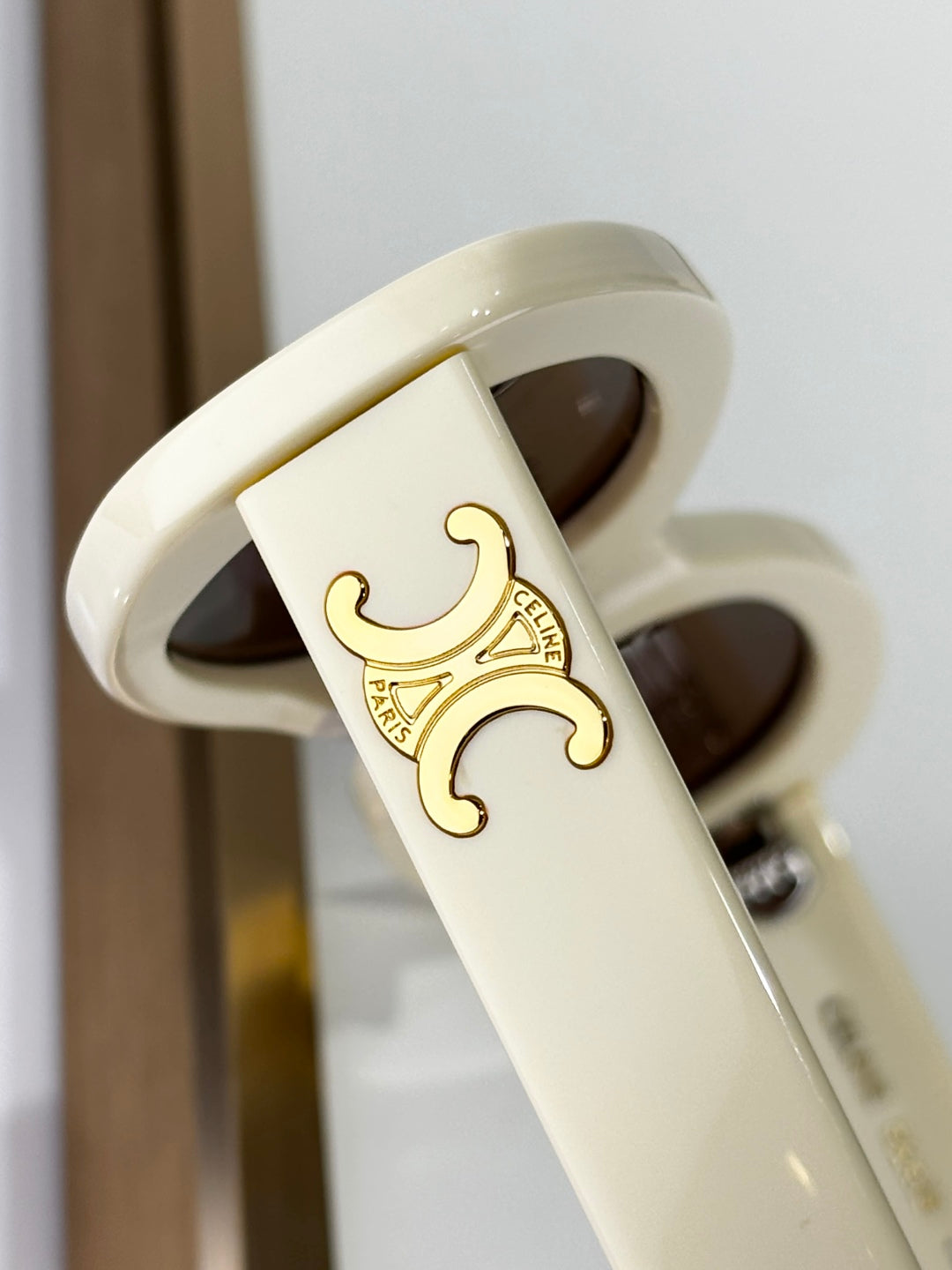 Celine TRIOMPHE SUNGLASSES 40194U IN IVORY ACETATE
