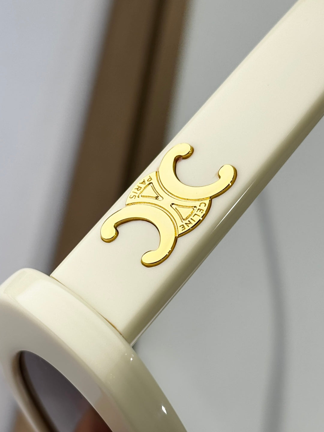 Celine TRIOMPHE SUNGLASSES 40194U IN IVORY ACETATE