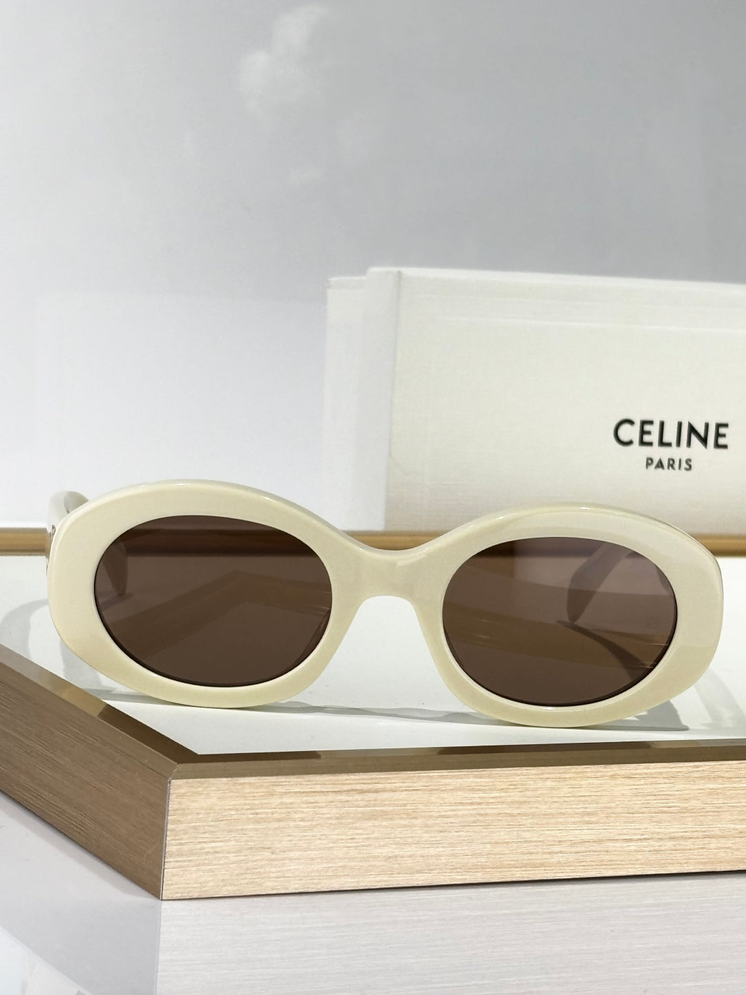 Celine TRIOMPHE SUNGLASSES 40194U IN IVORY ACETATE