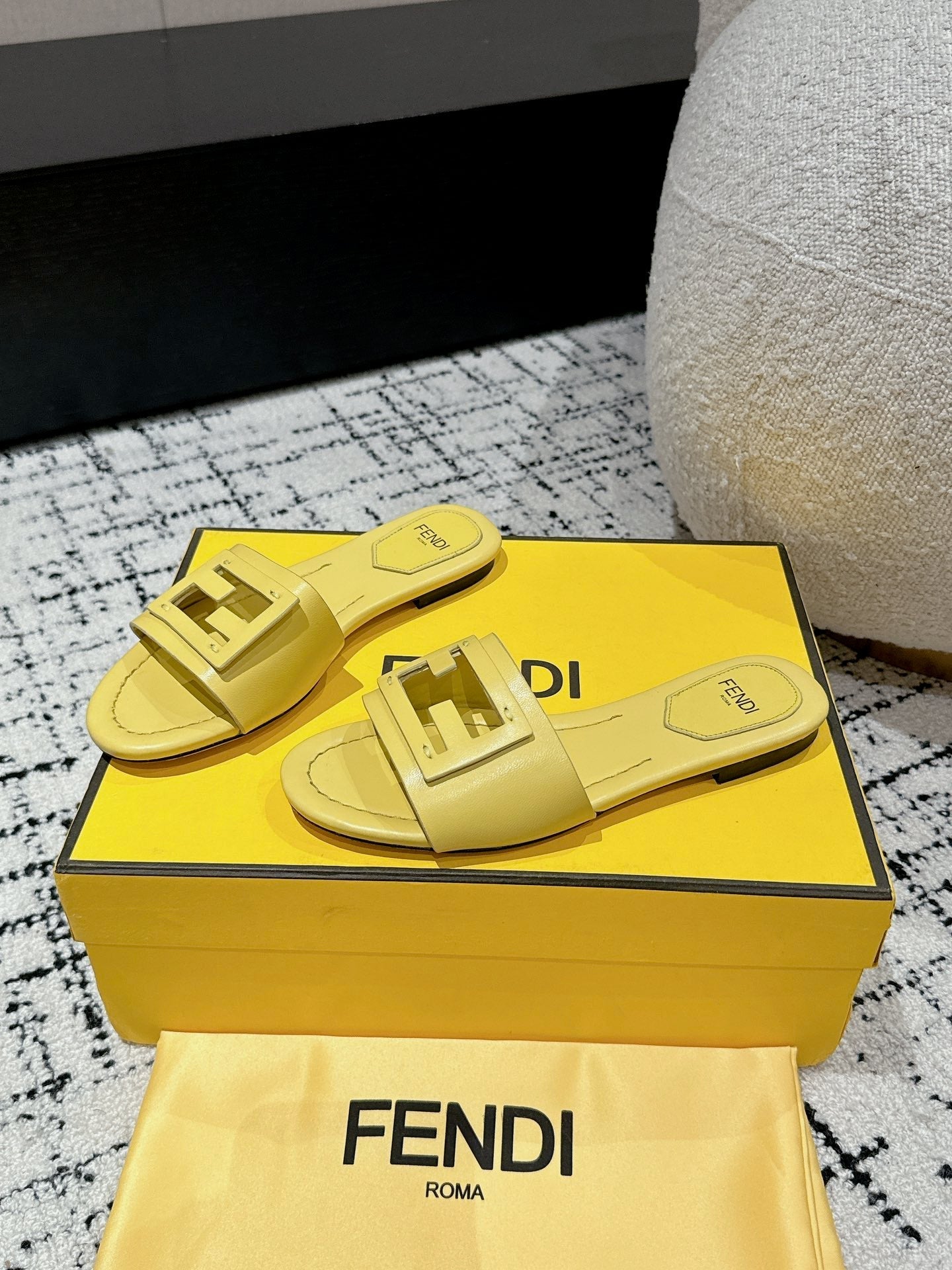 FENDI FF Baguette Yellow Leather Slide