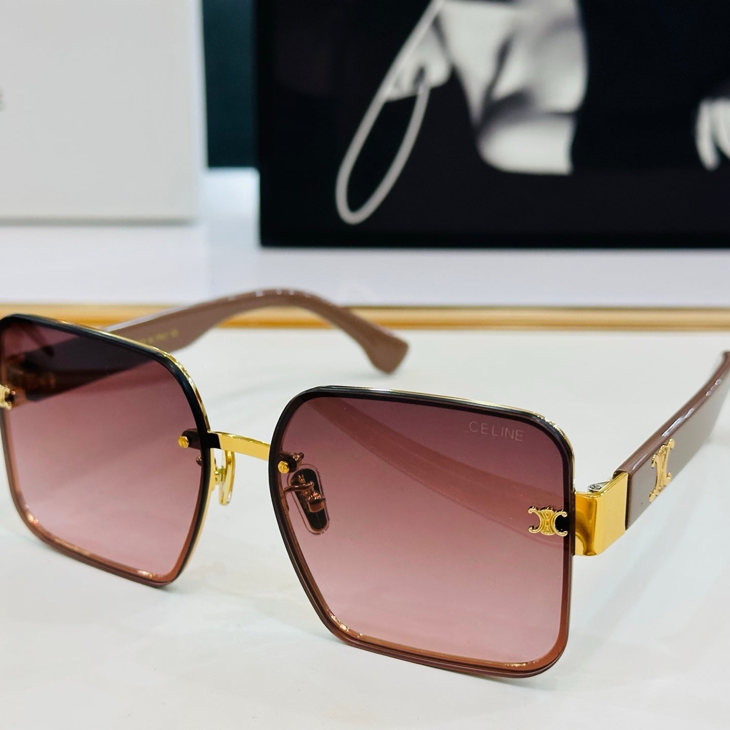 Celine TRIOMPHE SQUARE SUNGLASS CL40238 IN ACETATE