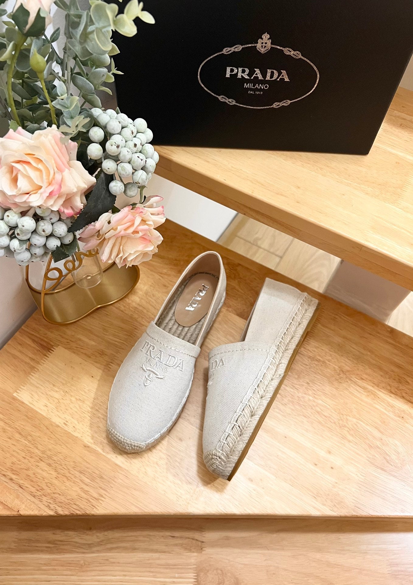 PRADA espadrilles beige canvas