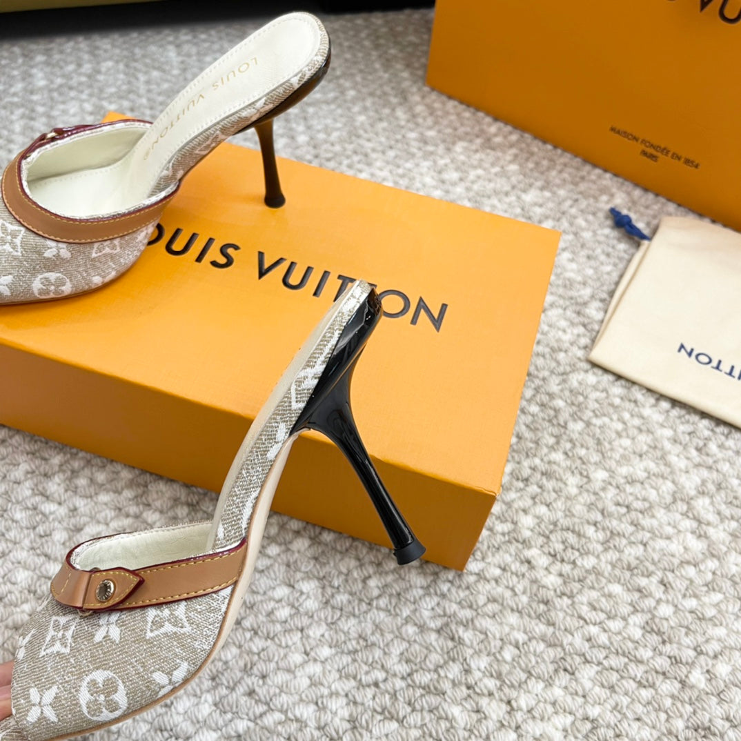 Louis Vuitton neo revival 90 grey monogram denim calfskin