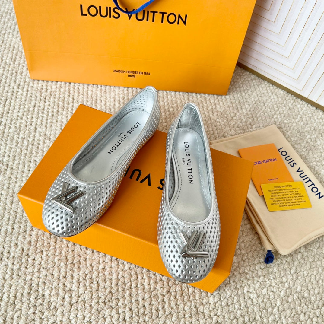 Louis Vuitton Shake Flat Ballerina Silver Cowhide