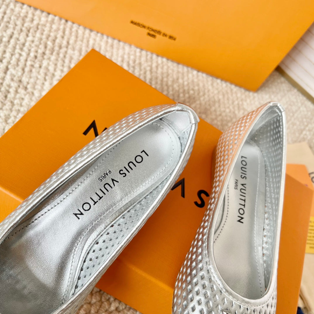 Louis Vuitton Shake Flat Ballerina Silver Cowhide