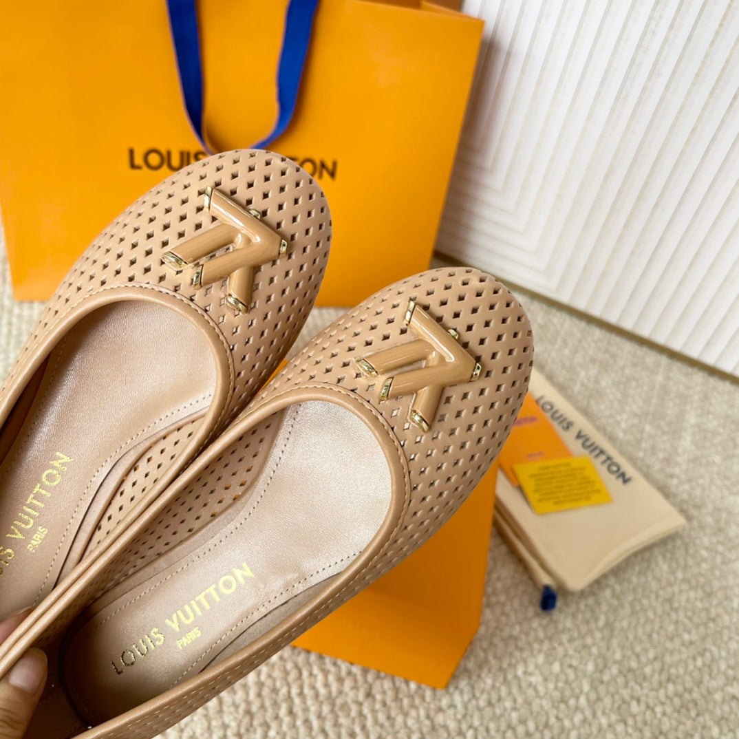 Louis Vuitton Shake Flat Ballerina Beige Cowhide