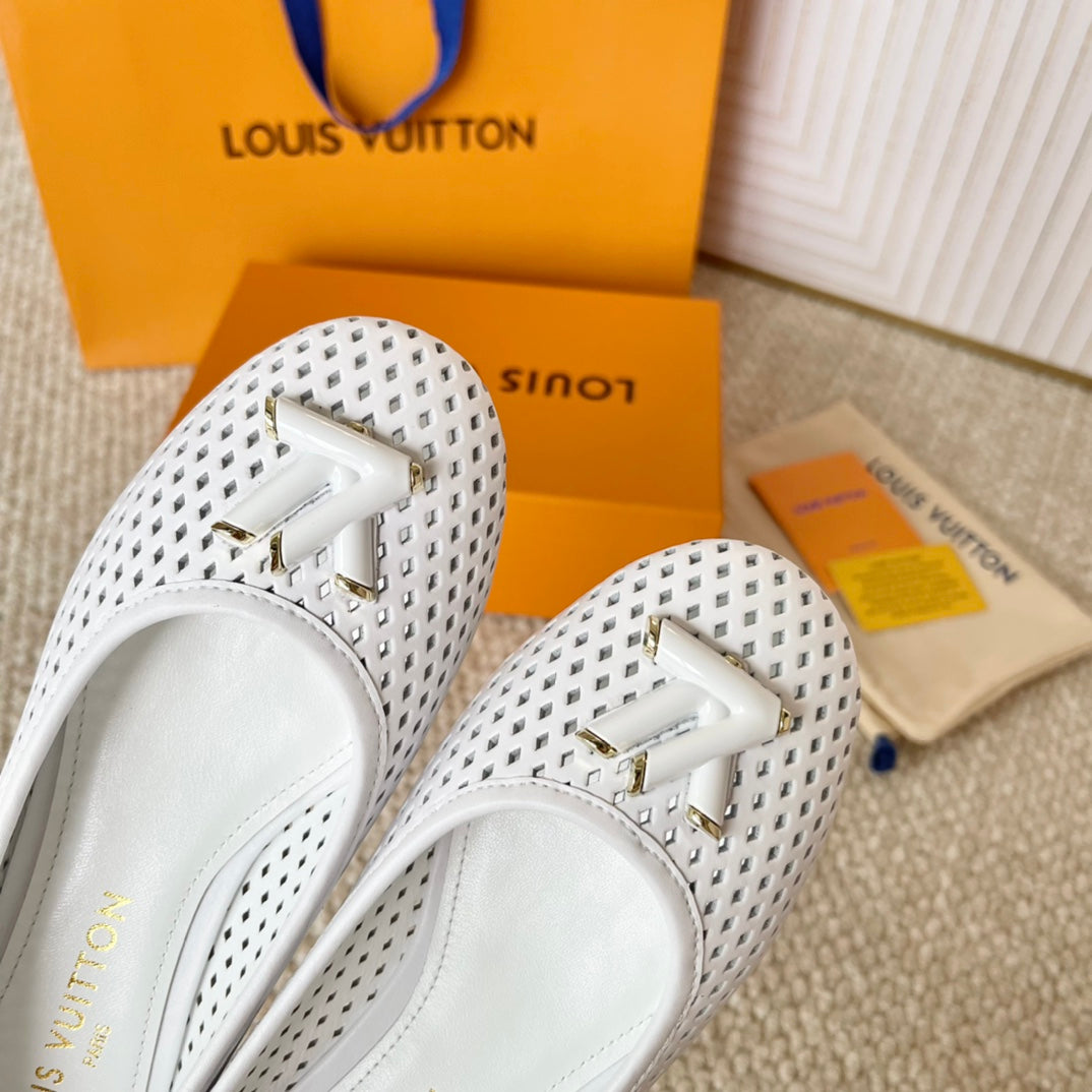 Louis Vuitton Shake Flat Ballerina White Cowhide