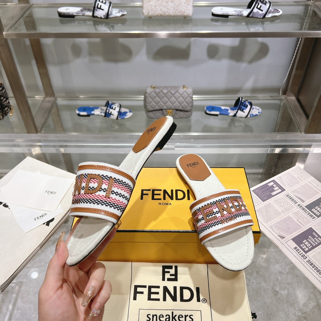 FENDI FF Women Signature Slides Tan White Canvas Slide
