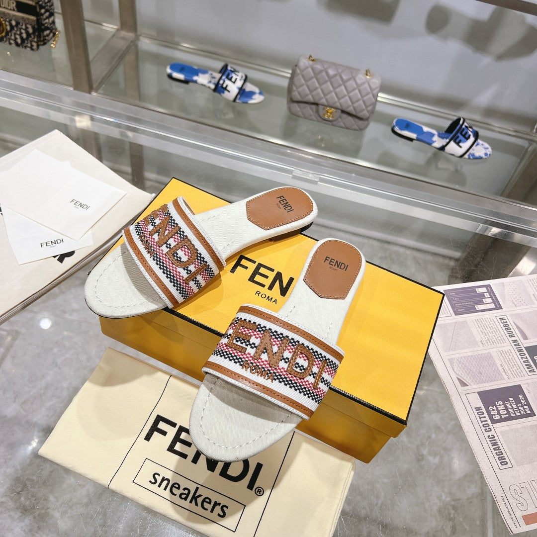 FENDI FF Women Signature Slides Tan White Canvas Slide