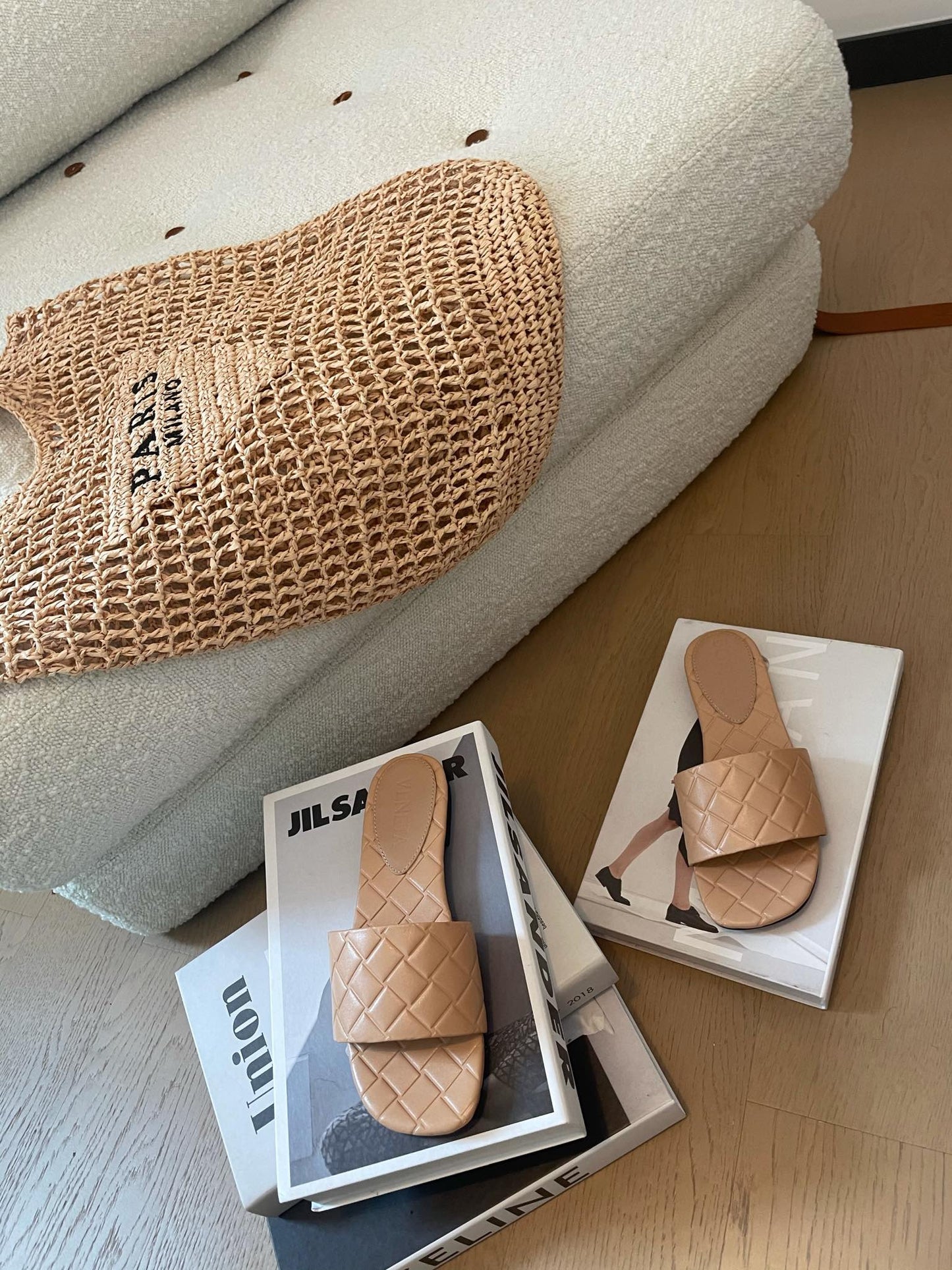 Bottega Veneta amy flat mule nude lambskin