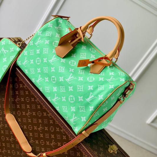 Louis Vuitton speedy p9 bandouliere 40cm green calfskin