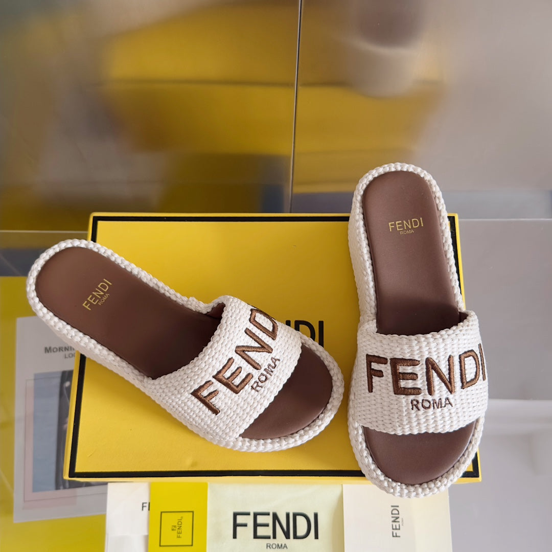 FENDI FF Sunshine 65 White Cotton Brown Leather Fibre Flatform Slide
