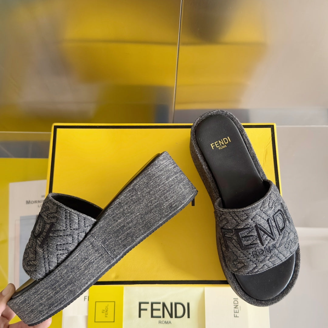 FENDI FF Monogram Sunshine 65 Black Fabric Slide