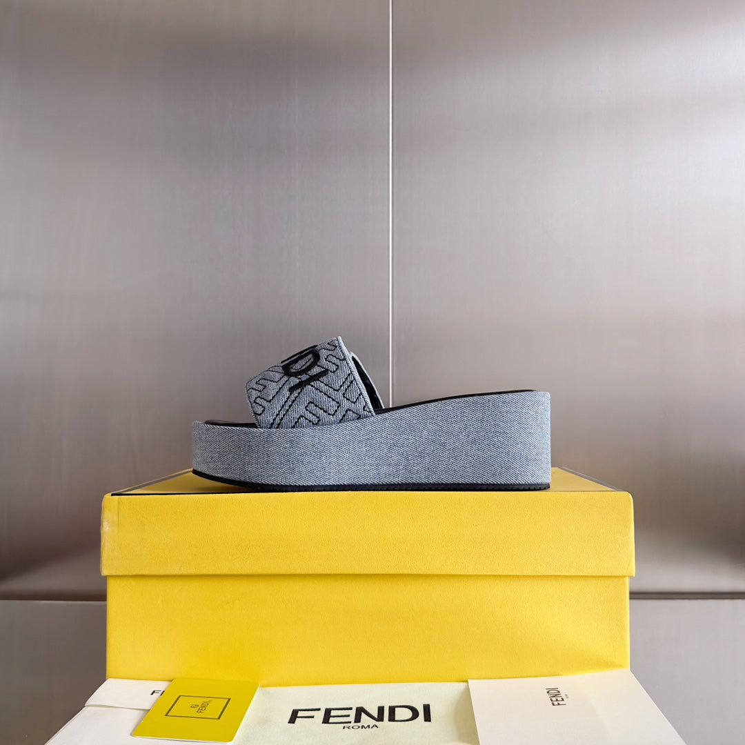 FENDI FF Monogram Sunshine 65 Black Grey Fabric Slide