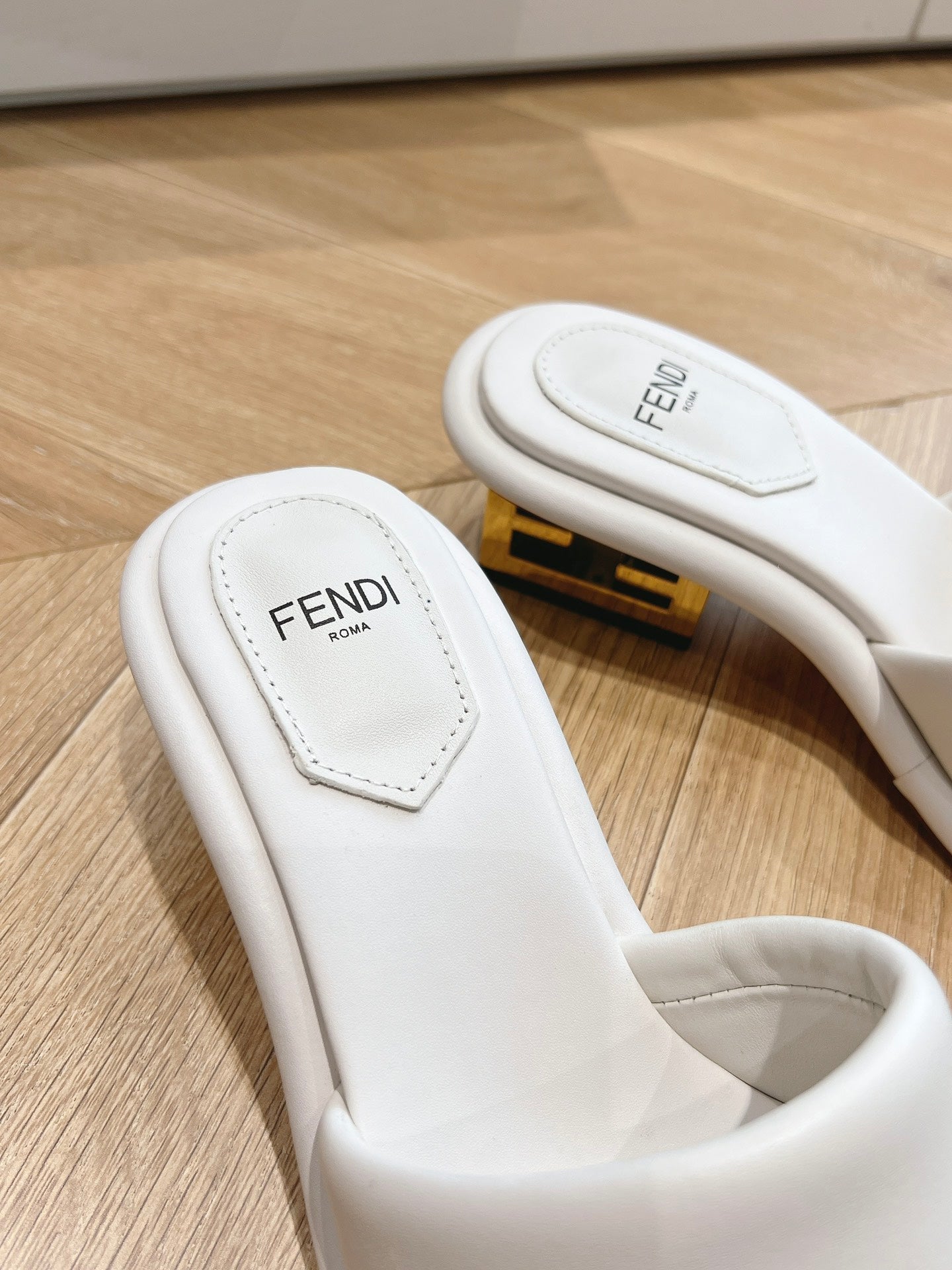 FENDI FF Baguette Slides Women 45 Nappa Leather White