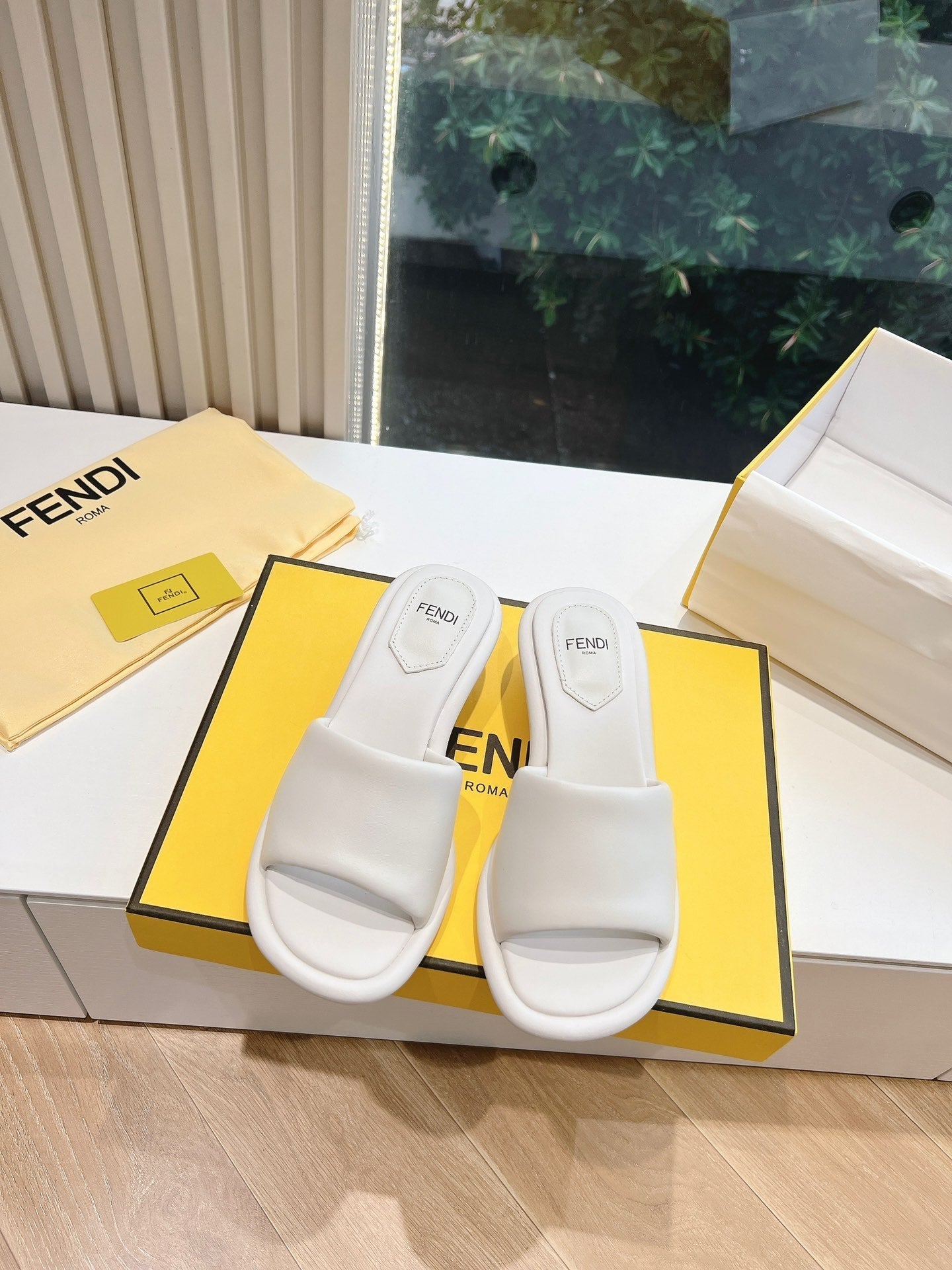 FENDI FF Baguette Slides Women 45 Nappa Leather White