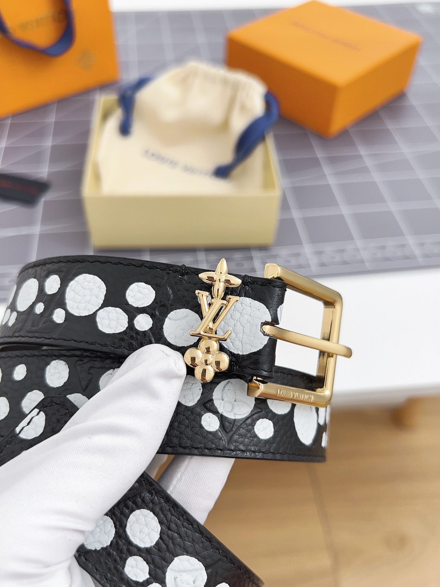 Louis Vuitton Bloom 30mm Belt Gold Buckle Black White Leather