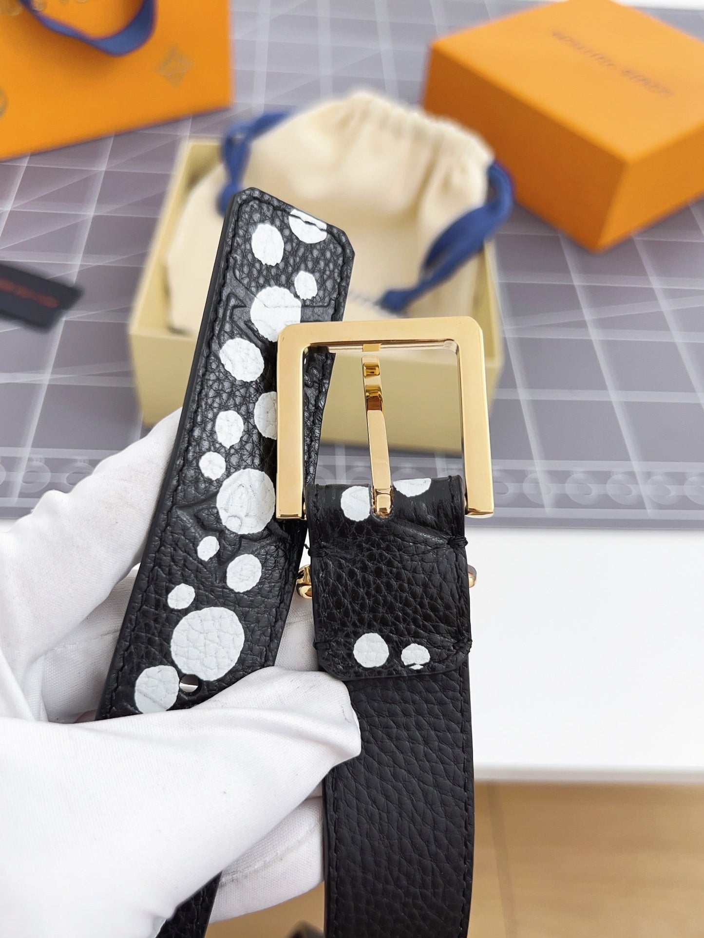 Louis Vuitton Bloom 30mm Belt Gold Buckle Black White Leather