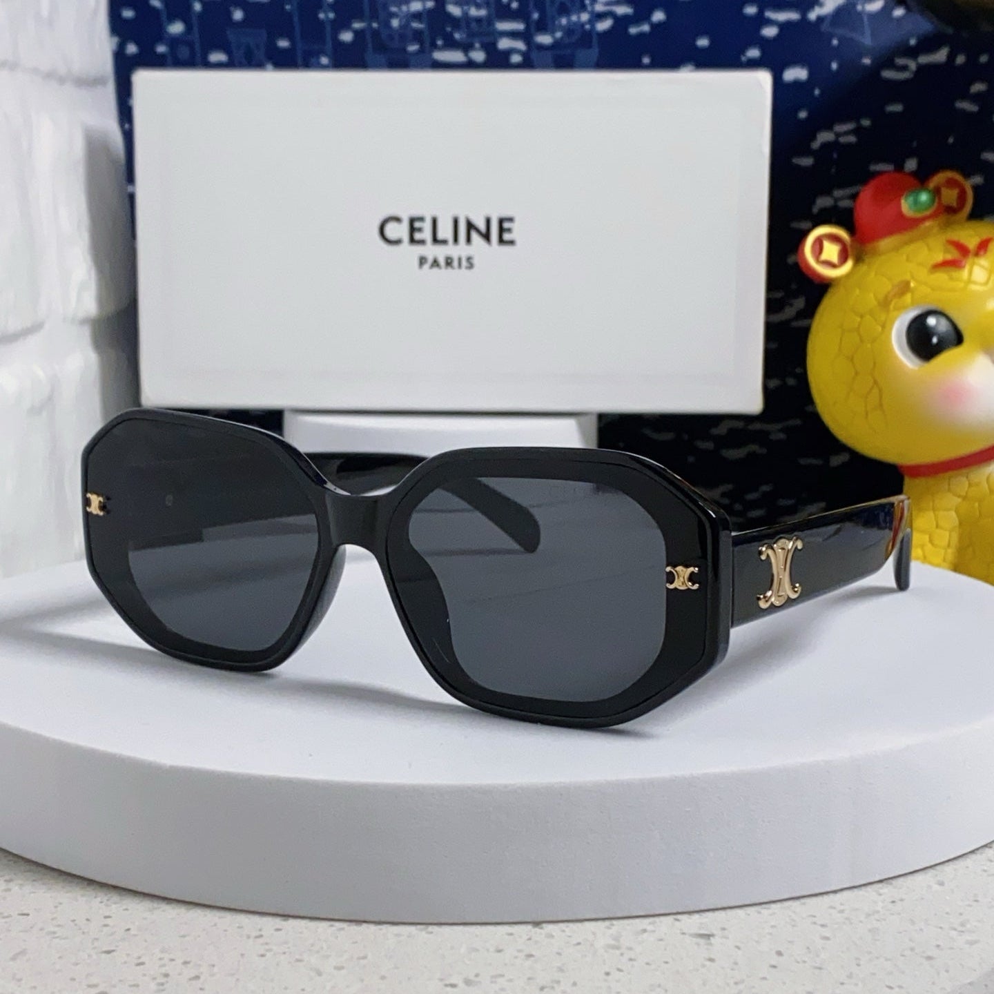 Celine TRIOMPHE SQUARE SUNGLASS 566744 IN BLACK ACETATE