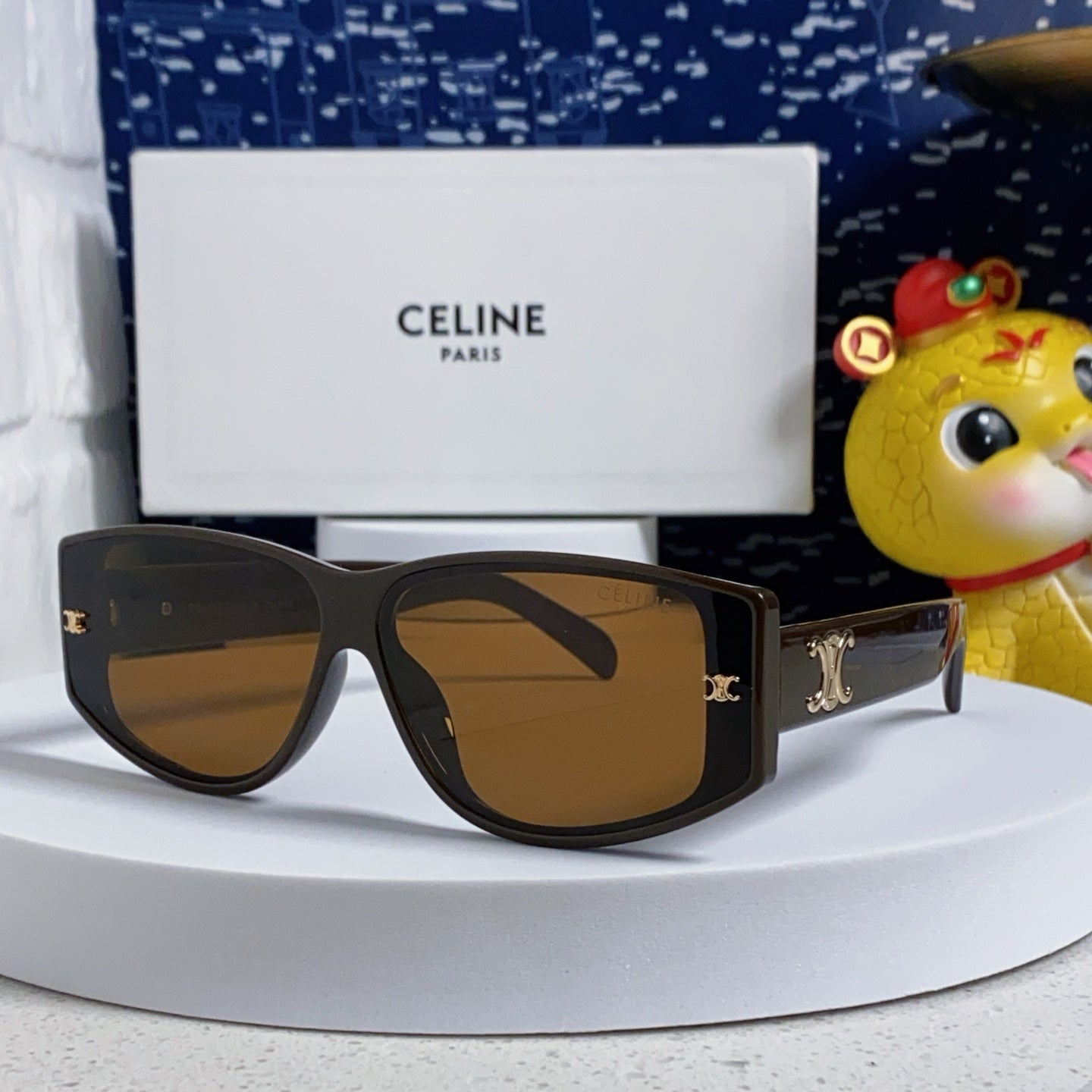 Celine TRIOMPHE SUNGLASS 533219 IN CARAMEL ACETATE